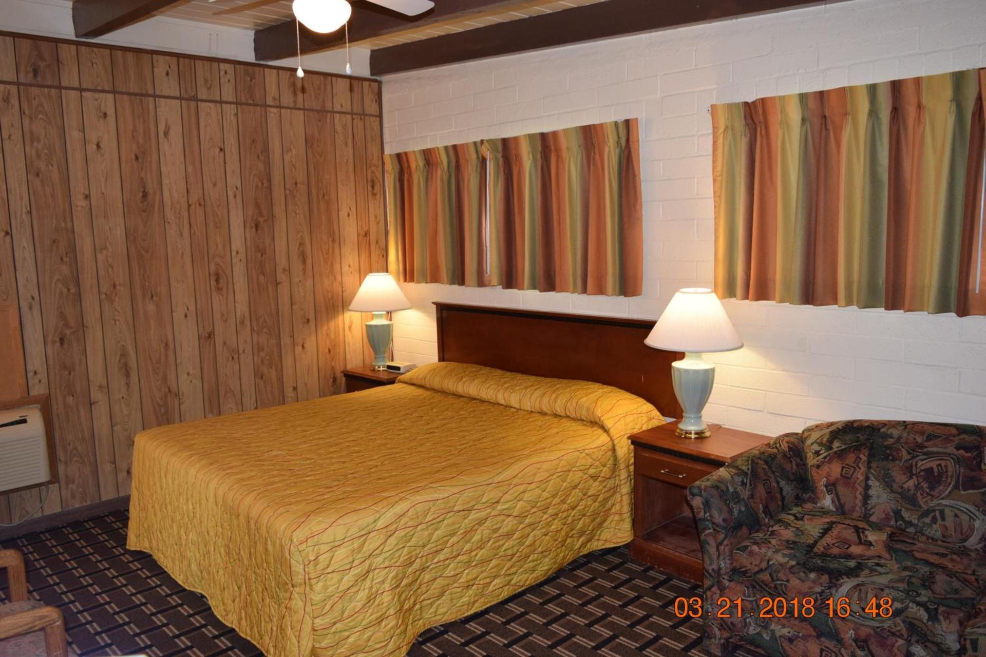Stanlunds Inn and Suites photo 14