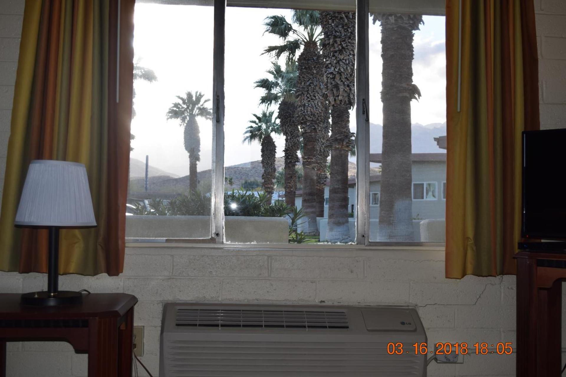 Stanlunds Inn and Suites photo 52