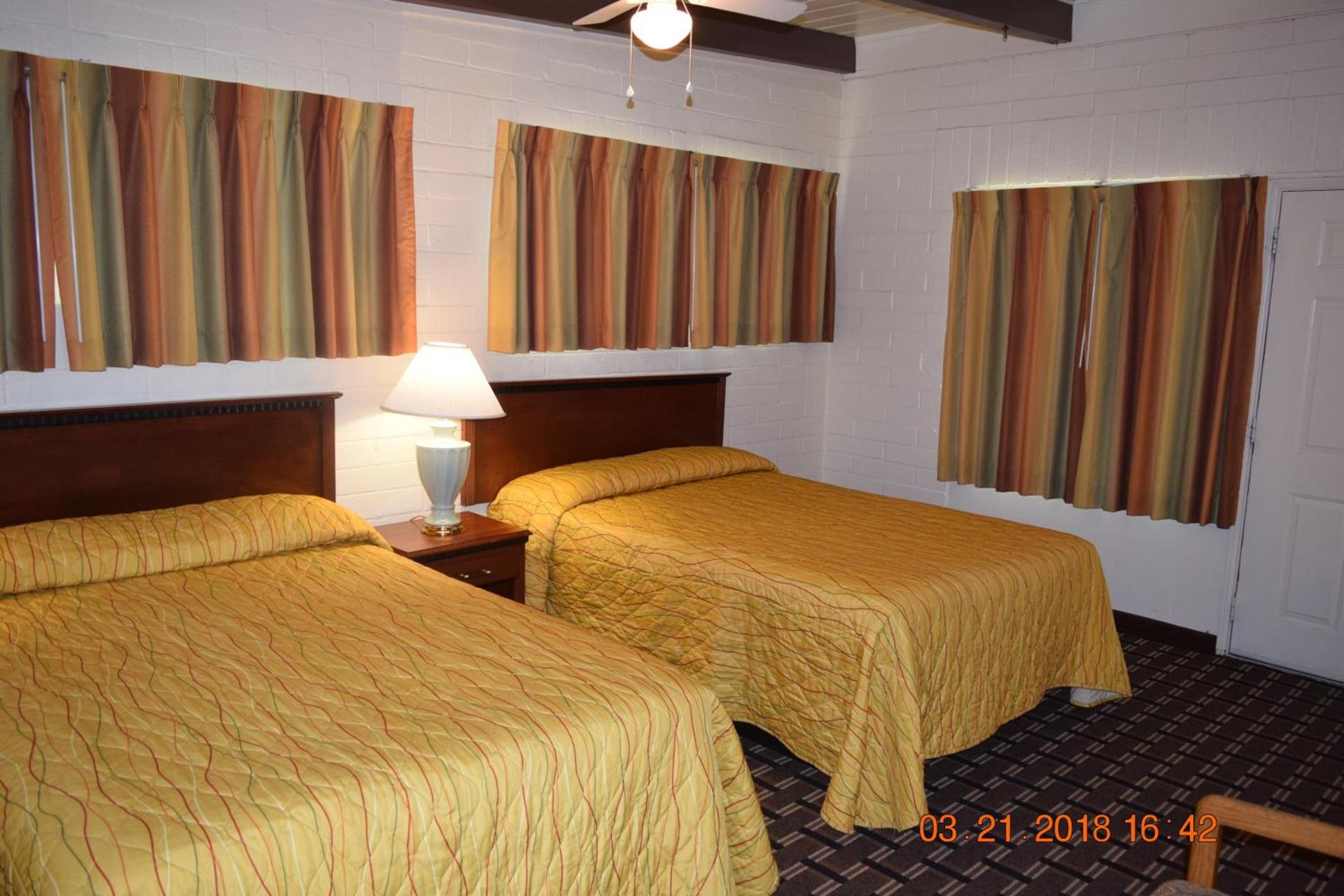 Stanlunds Inn and Suites photo 16