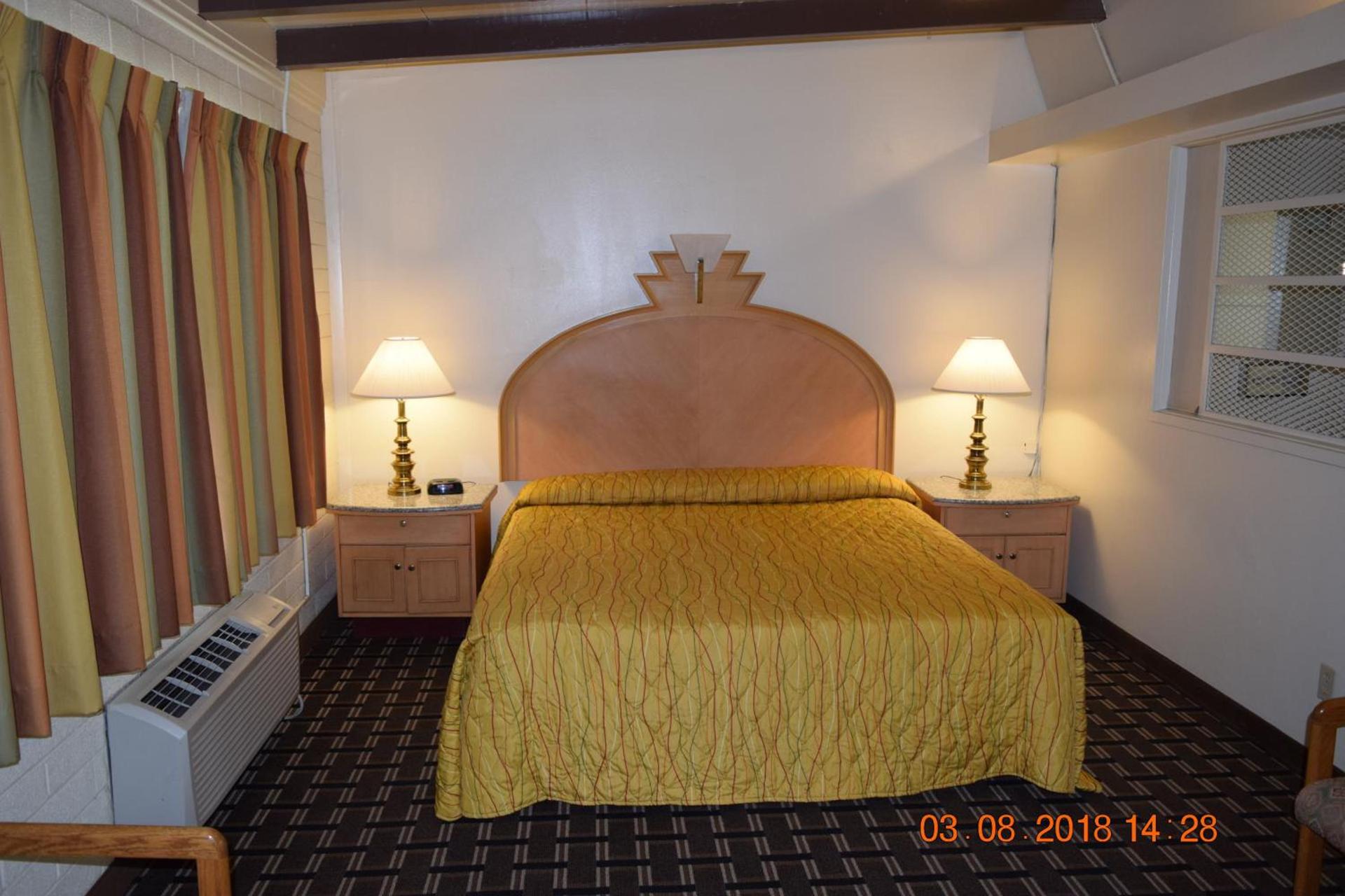 Stanlunds Inn and Suites photo 29