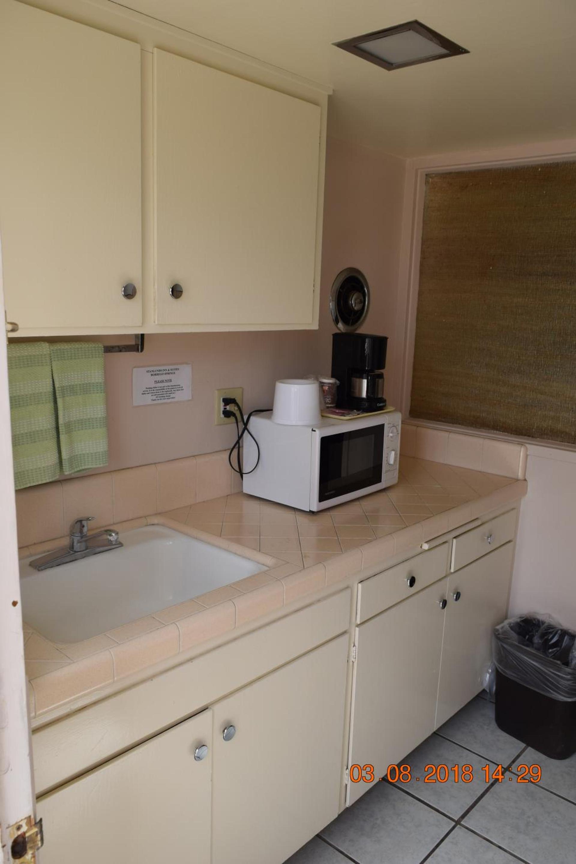 Stanlunds Inn and Suites photo 32