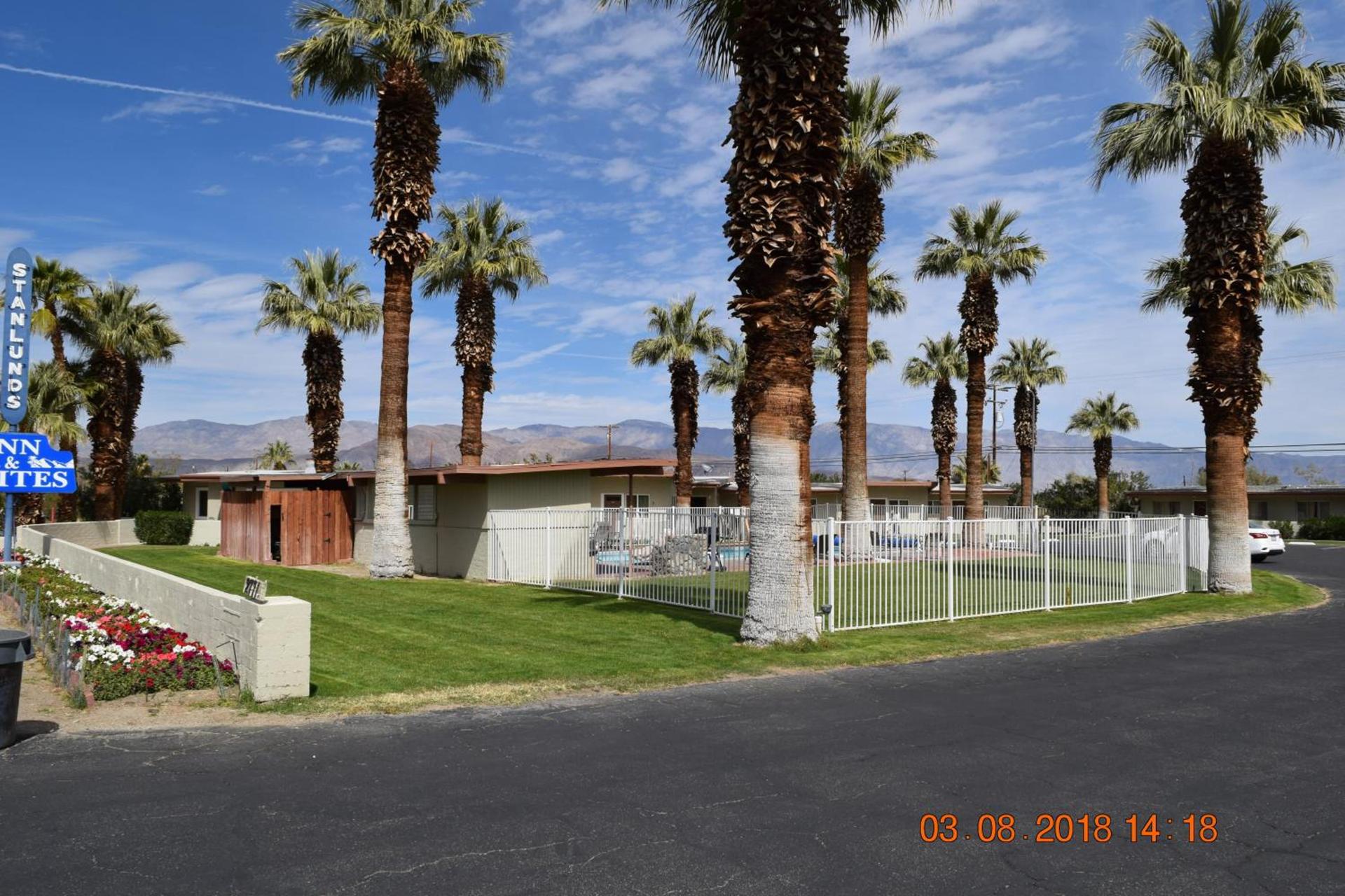 Stanlunds Inn and Suites photo 5