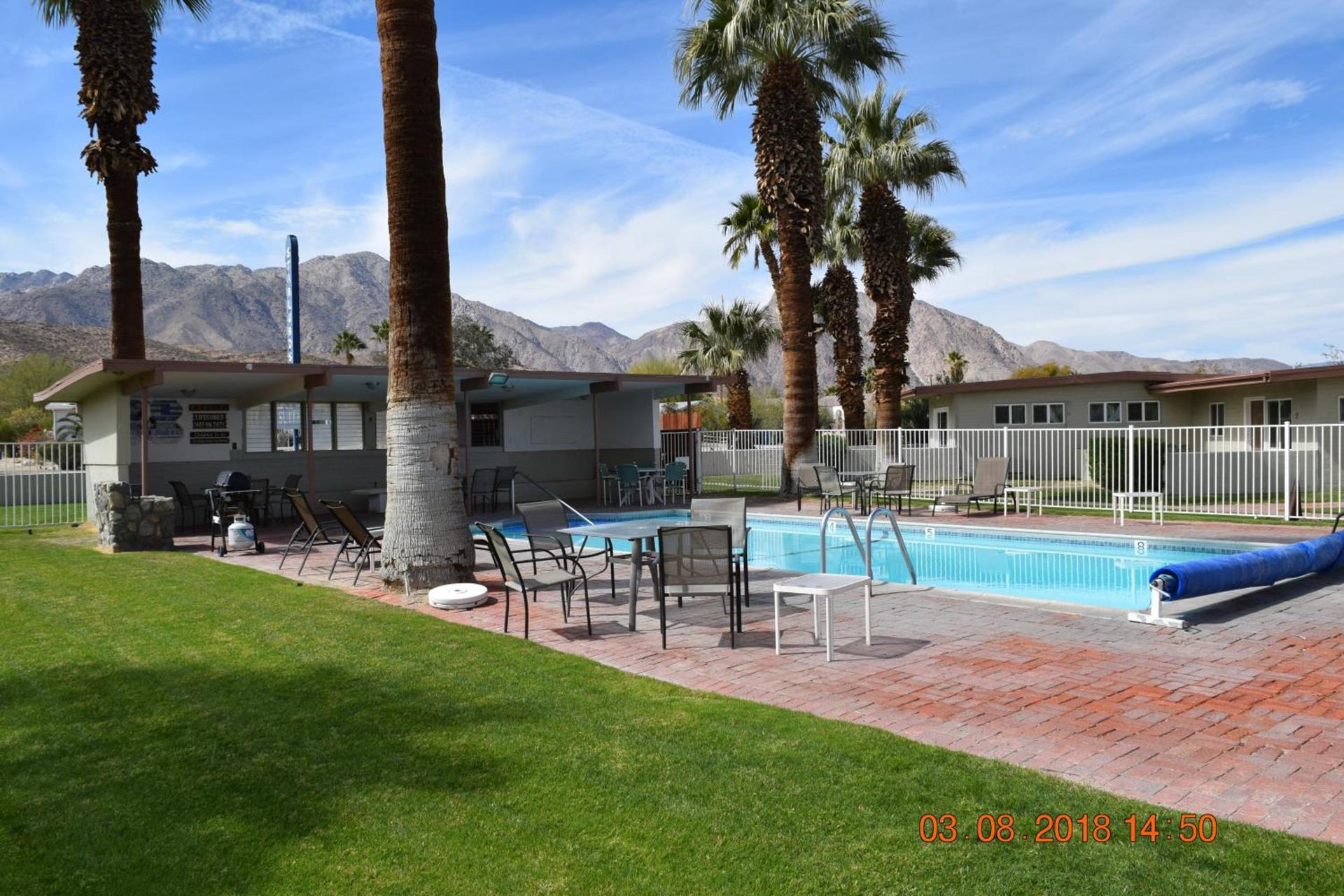 Stanlunds Inn and Suites photo 10