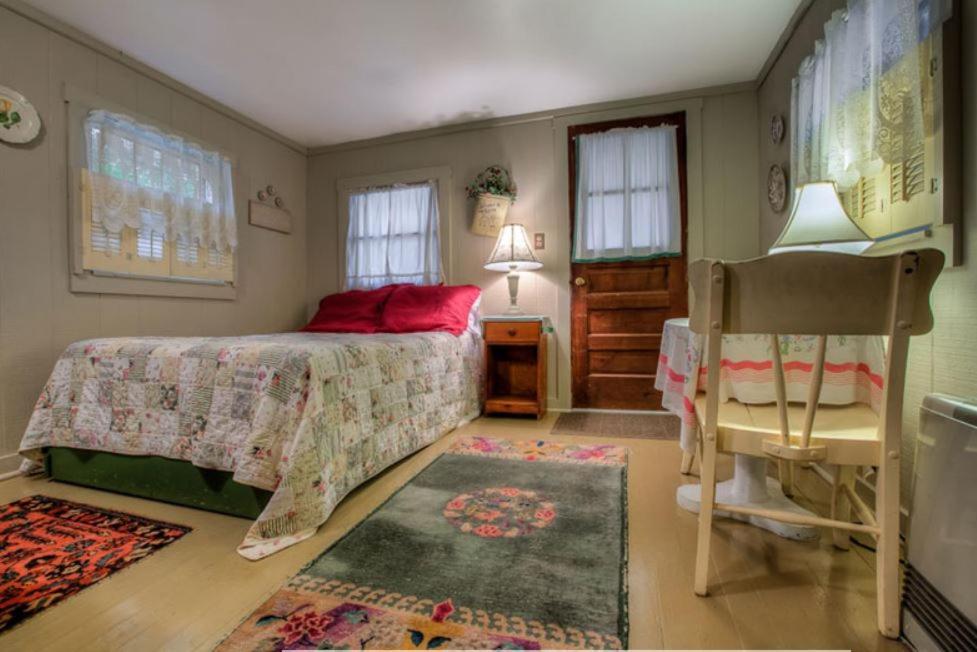 Cottage Place on Squam Lake - Cabins photo 25