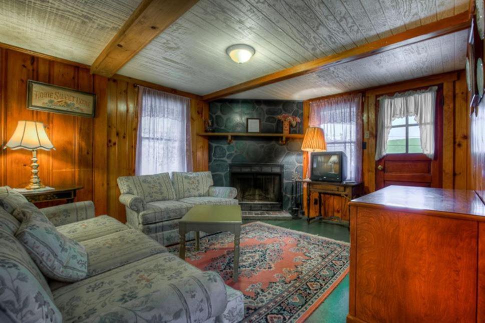 Cottage Place on Squam Lake - Cabins photo 12