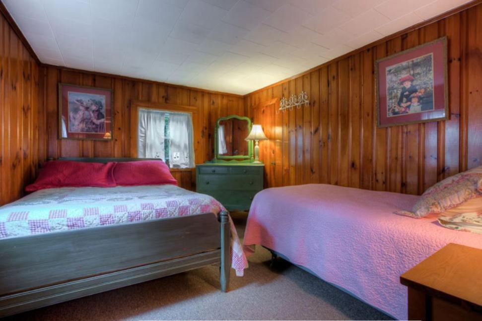 Cottage Place on Squam Lake - Cabins photo 14