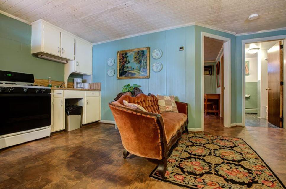Cottage Place on Squam Lake - Suites photo 7