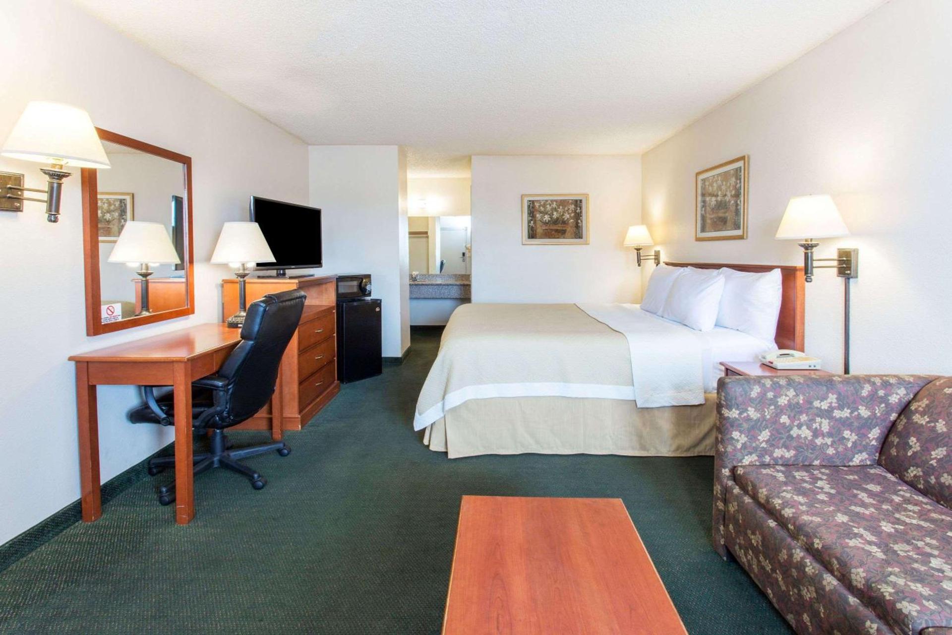 Travel Inn - Mesa photo 3