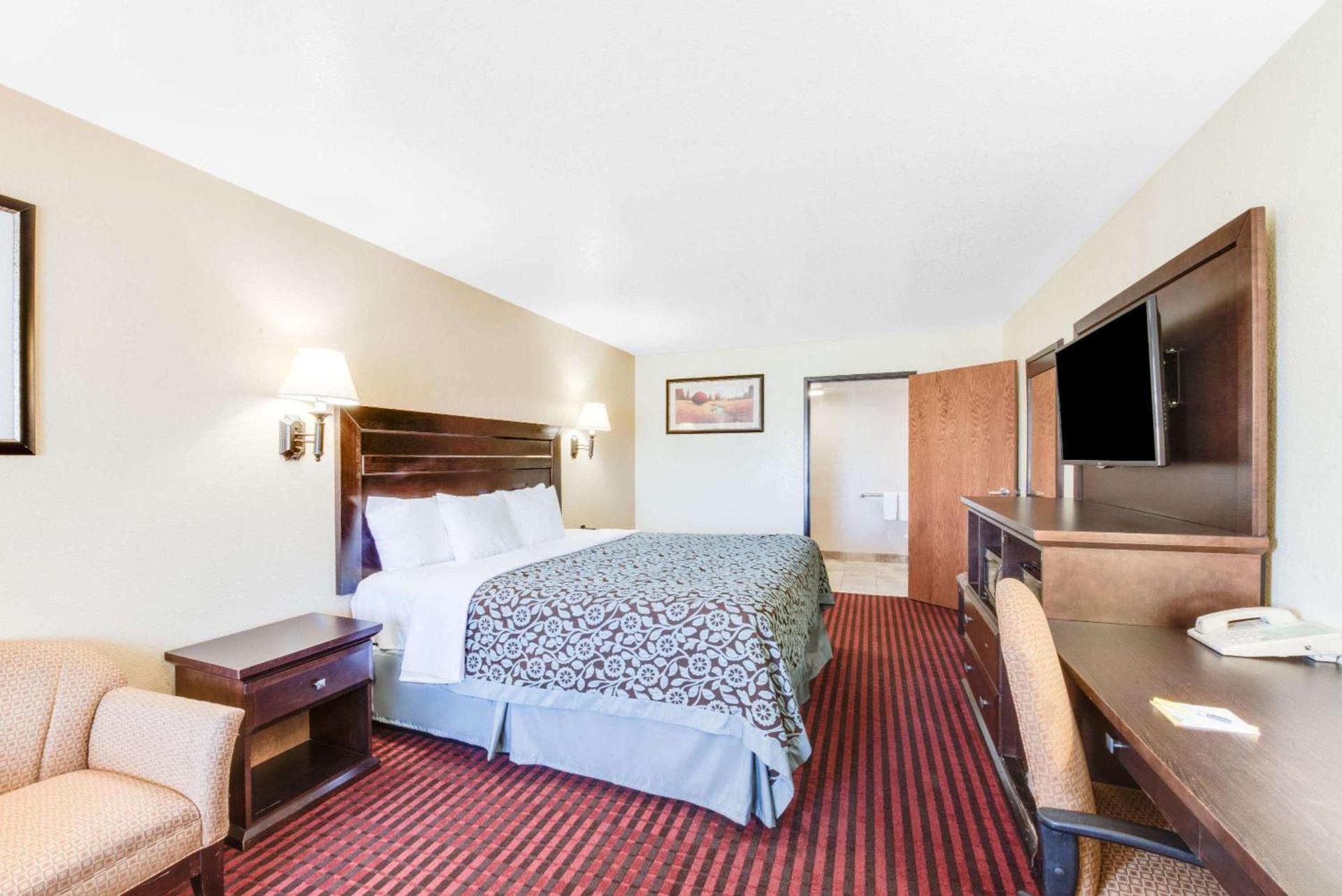 Days Inn by Wyndham Fort Stockton photo 20