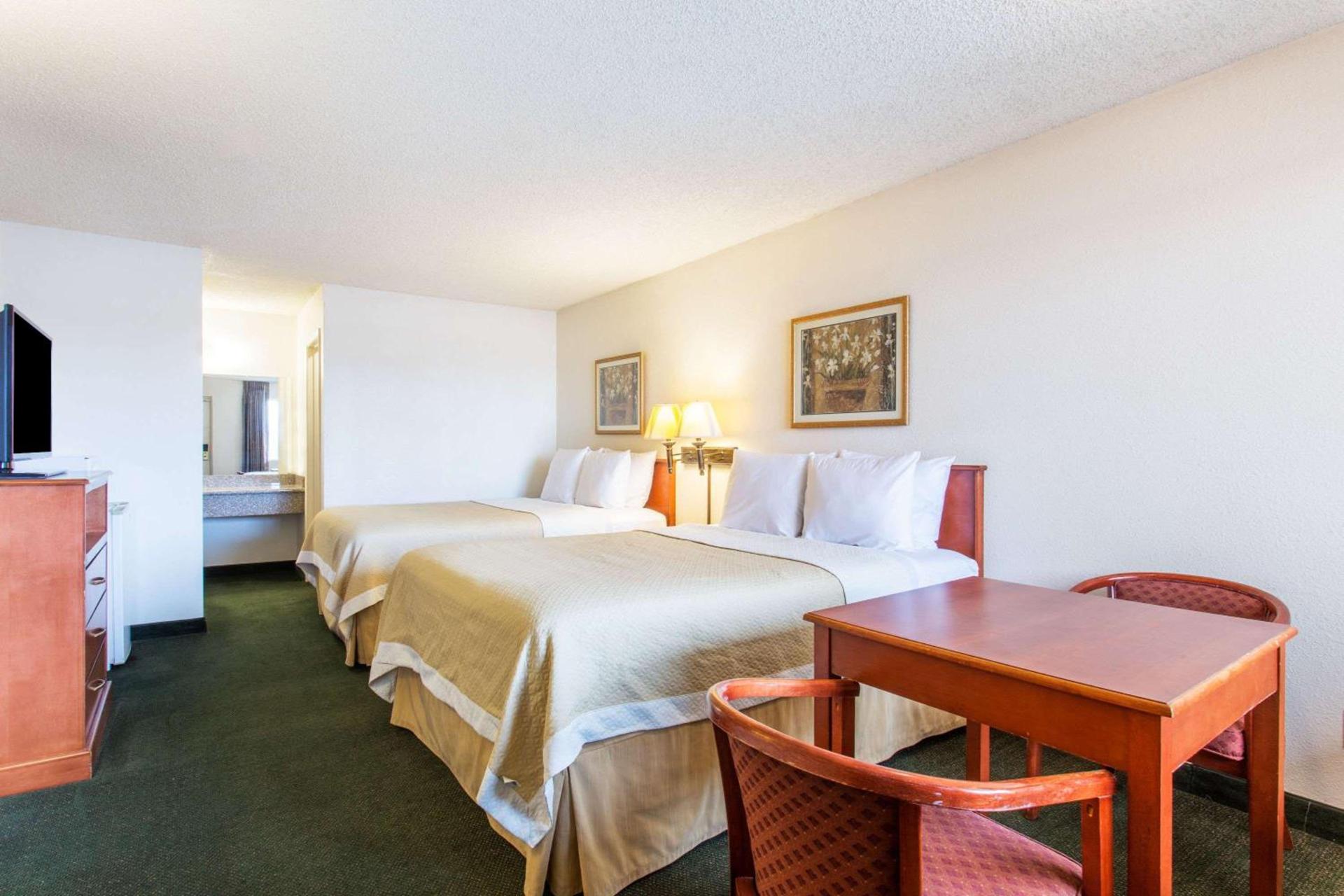 Travel Inn - Mesa photo 6
