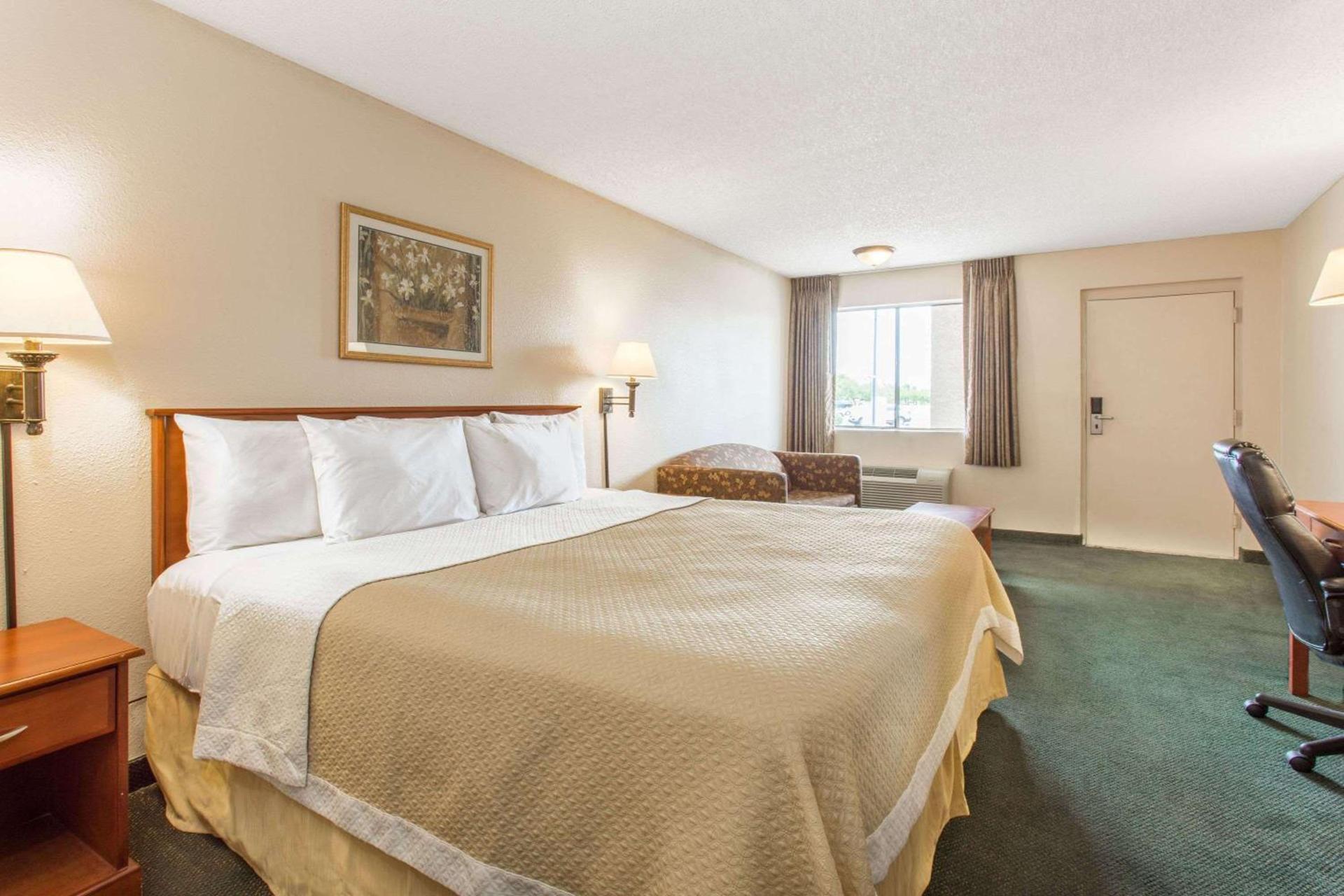 Travel Inn - Mesa photo 12