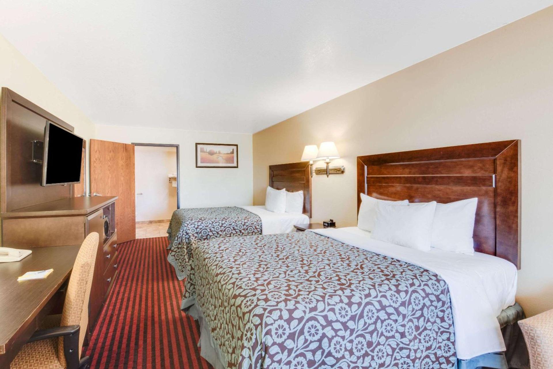 Days Inn by Wyndham Fort Stockton photo 14