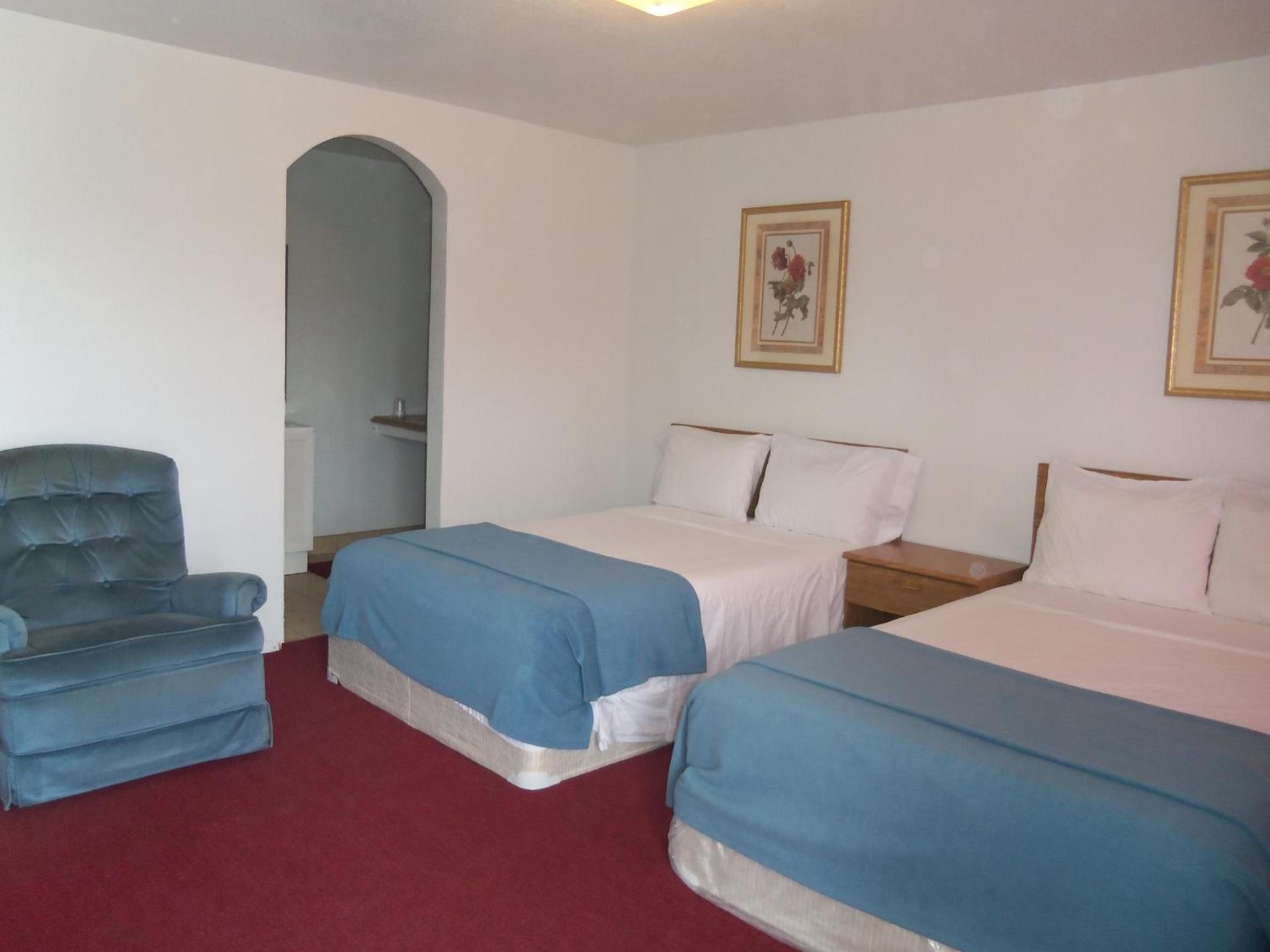 Super 54 Inn photo 2