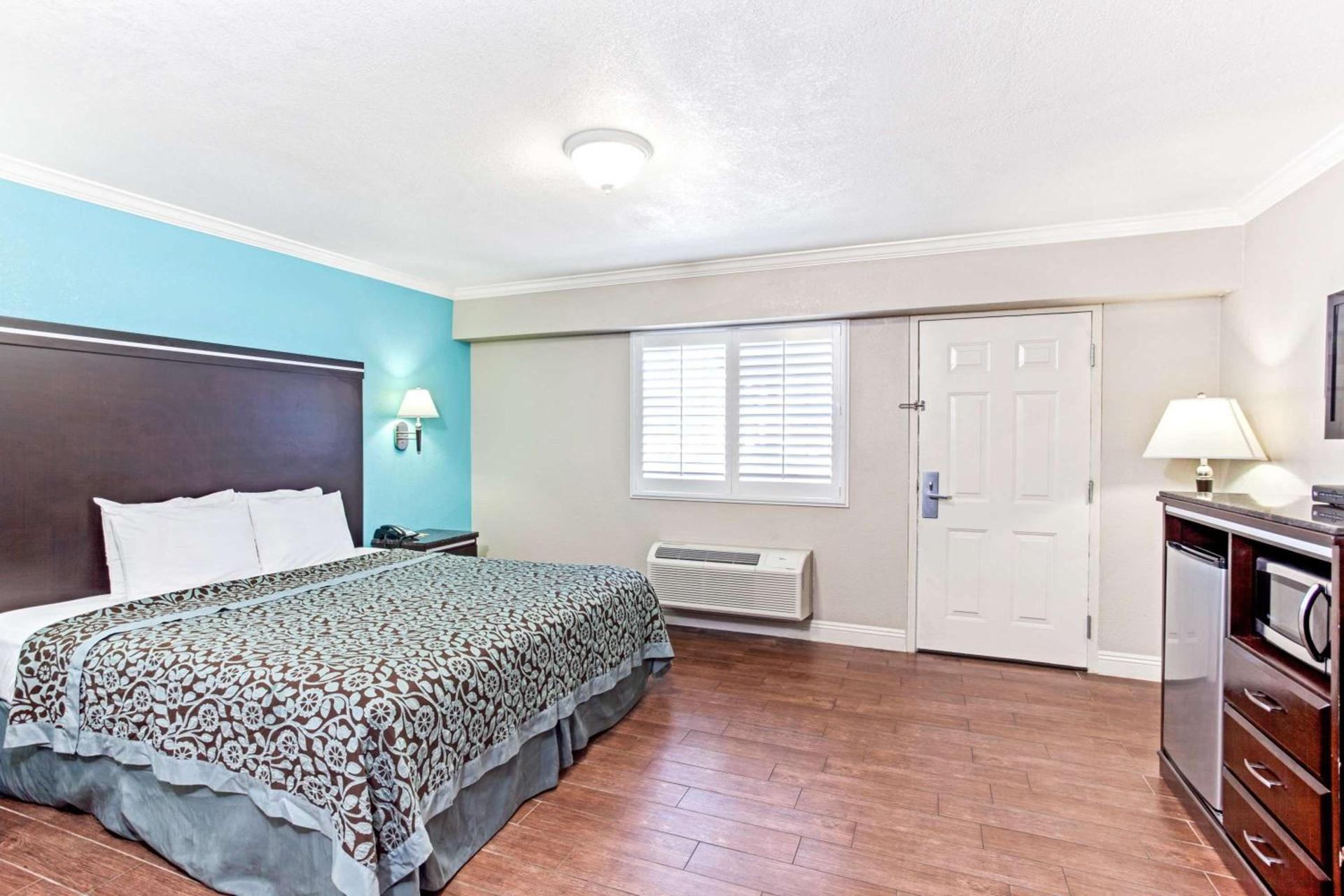 Cabana Inn & Suites photo 21