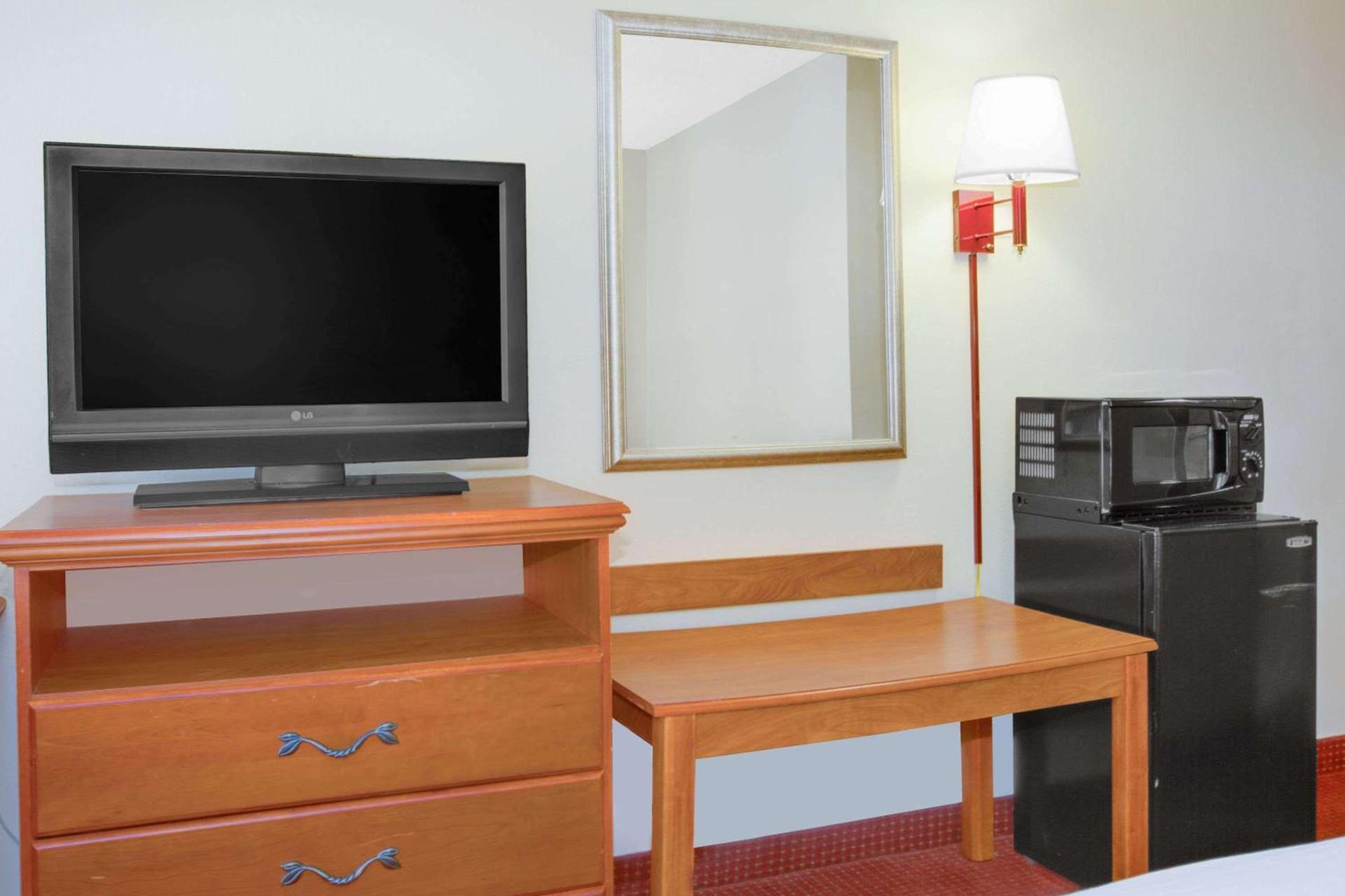 Econo Lodge Mt Hope - Beckley North photo 9