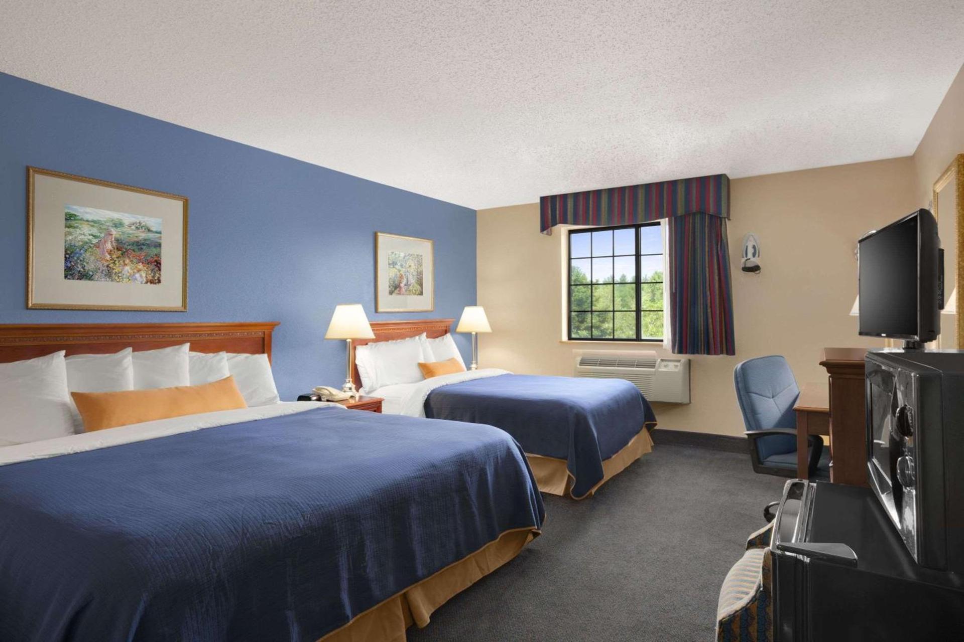 Days Inn by Wyndham Keene NH photo 8