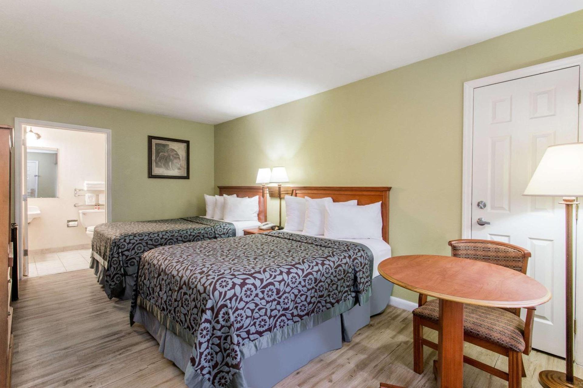 Days Inn by Wyndham Ormond Beach photo 18