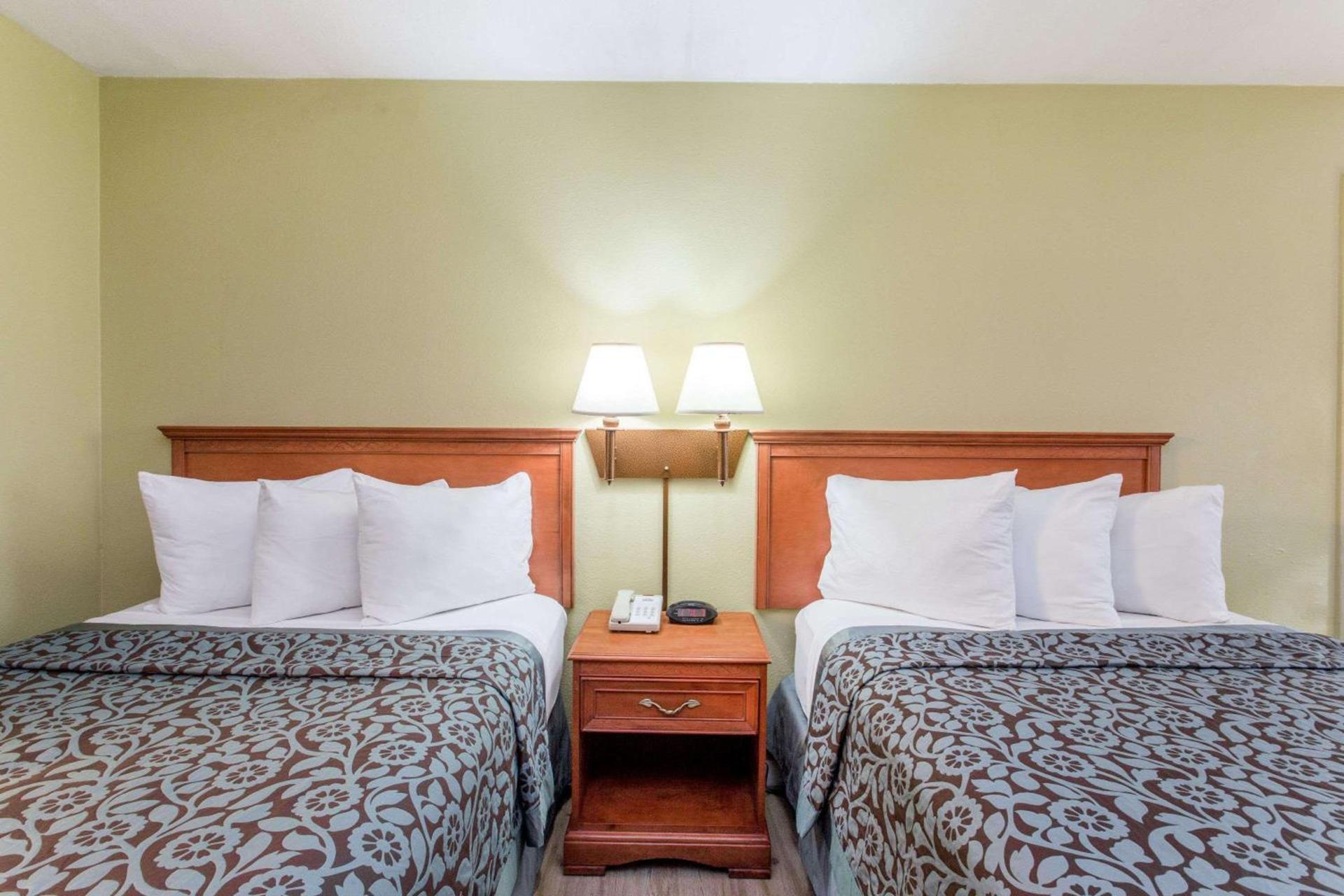 Days Inn by Wyndham Ormond Beach photo 17