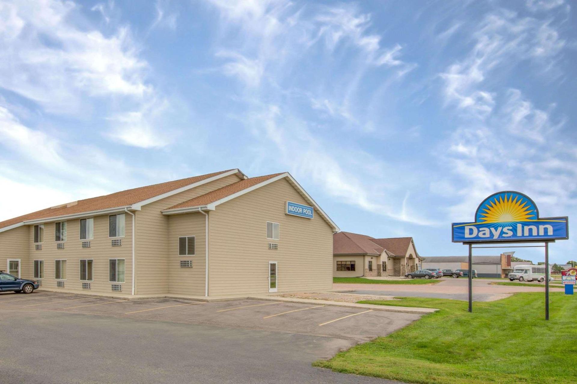 Days Inn by Wyndham Worthington photo 1