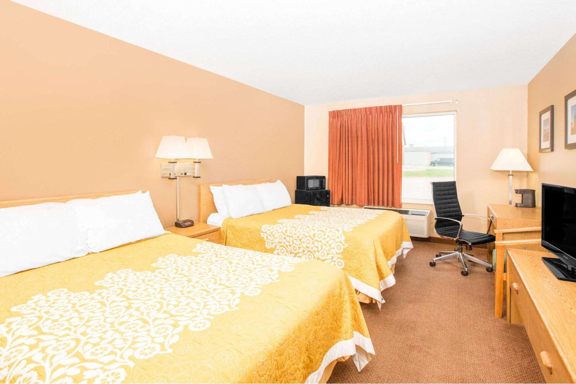 Days Inn by Wyndham Worthington photo 8