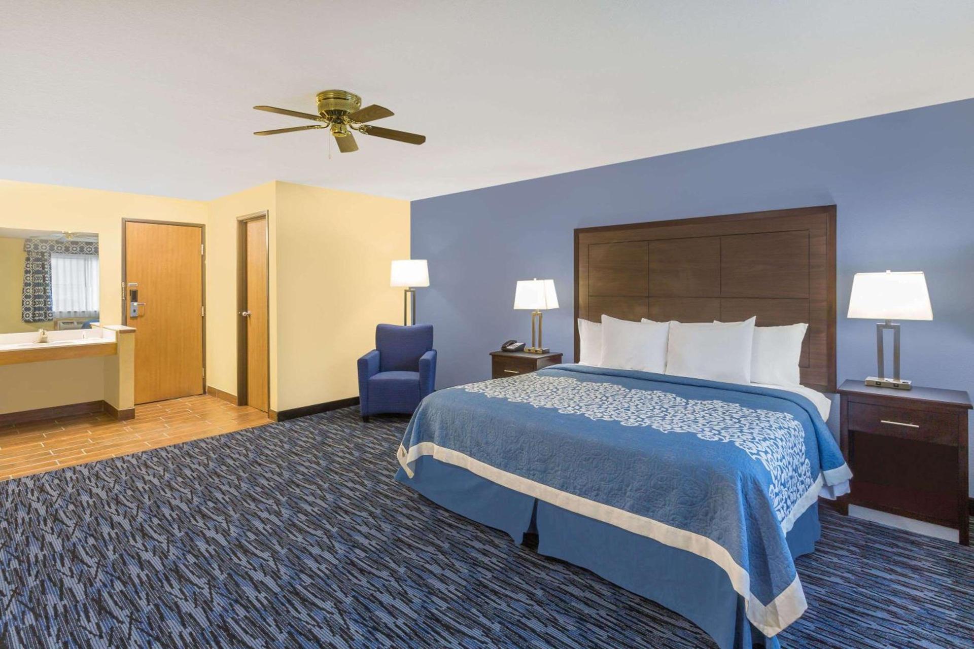 Days Inn by Wyndham Moab photo 2