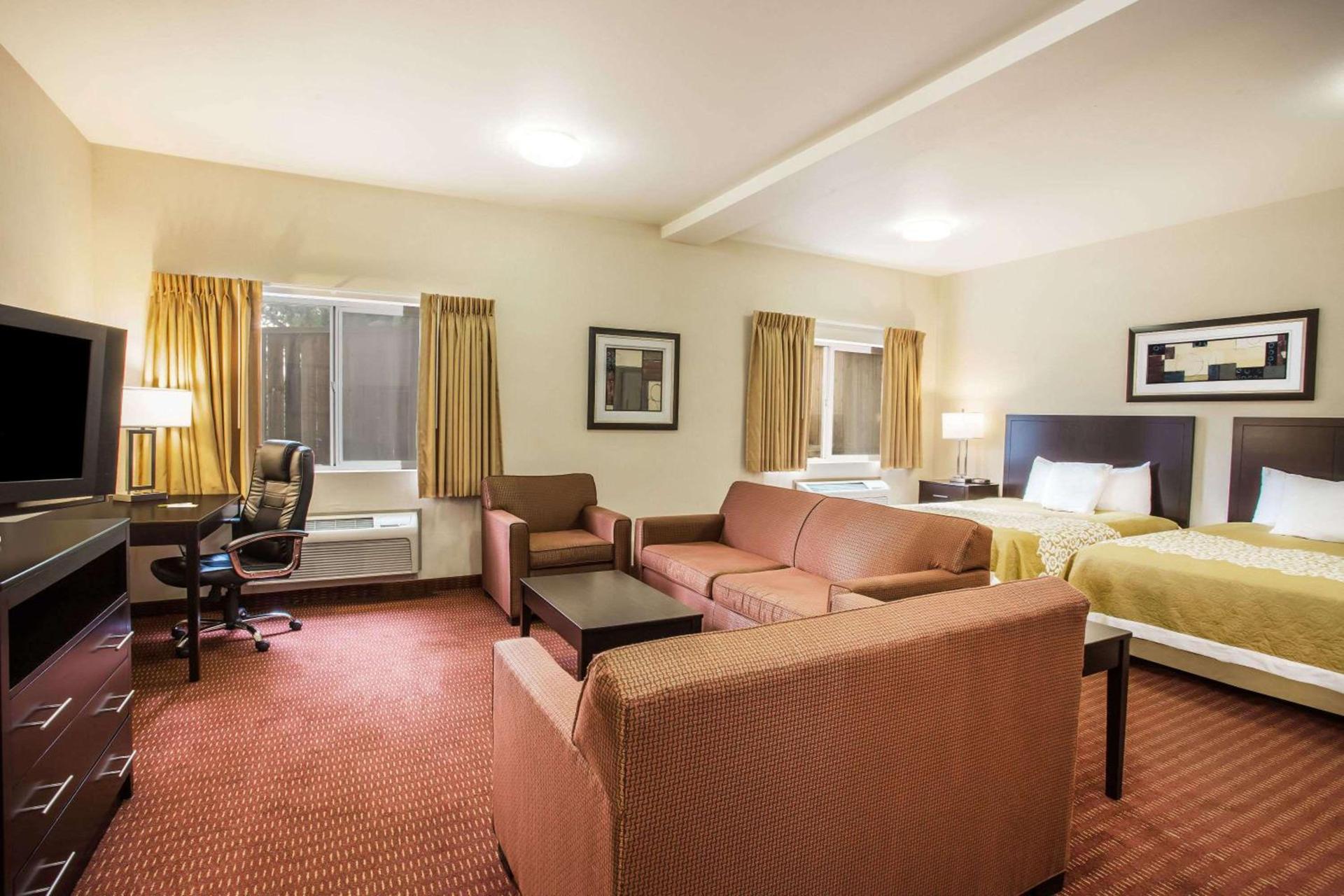 Days Inn by Wyndham Seattle Aurora photo 13