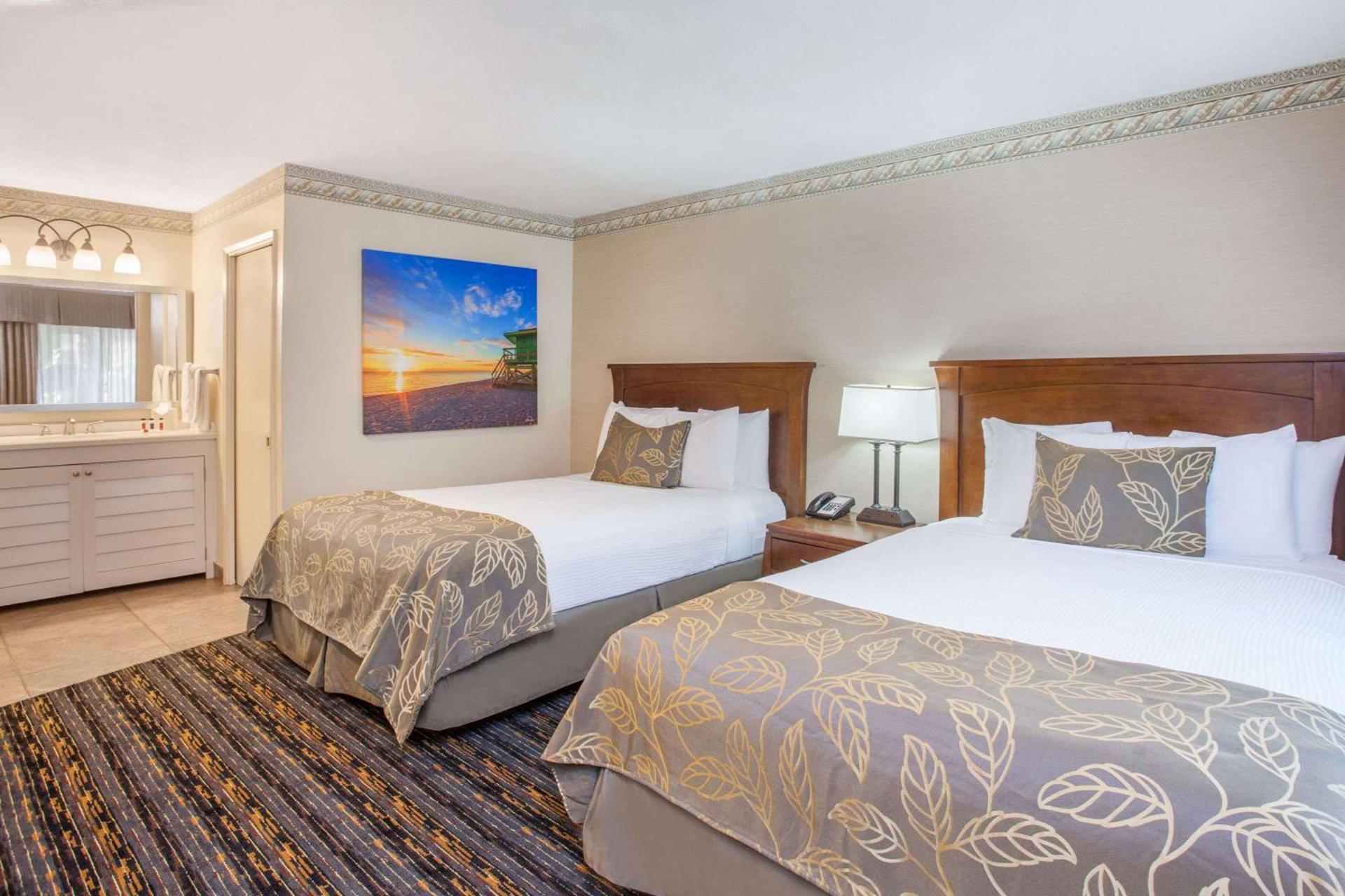Days Inn by Wyndham San Diego Hotel Circle photo 14