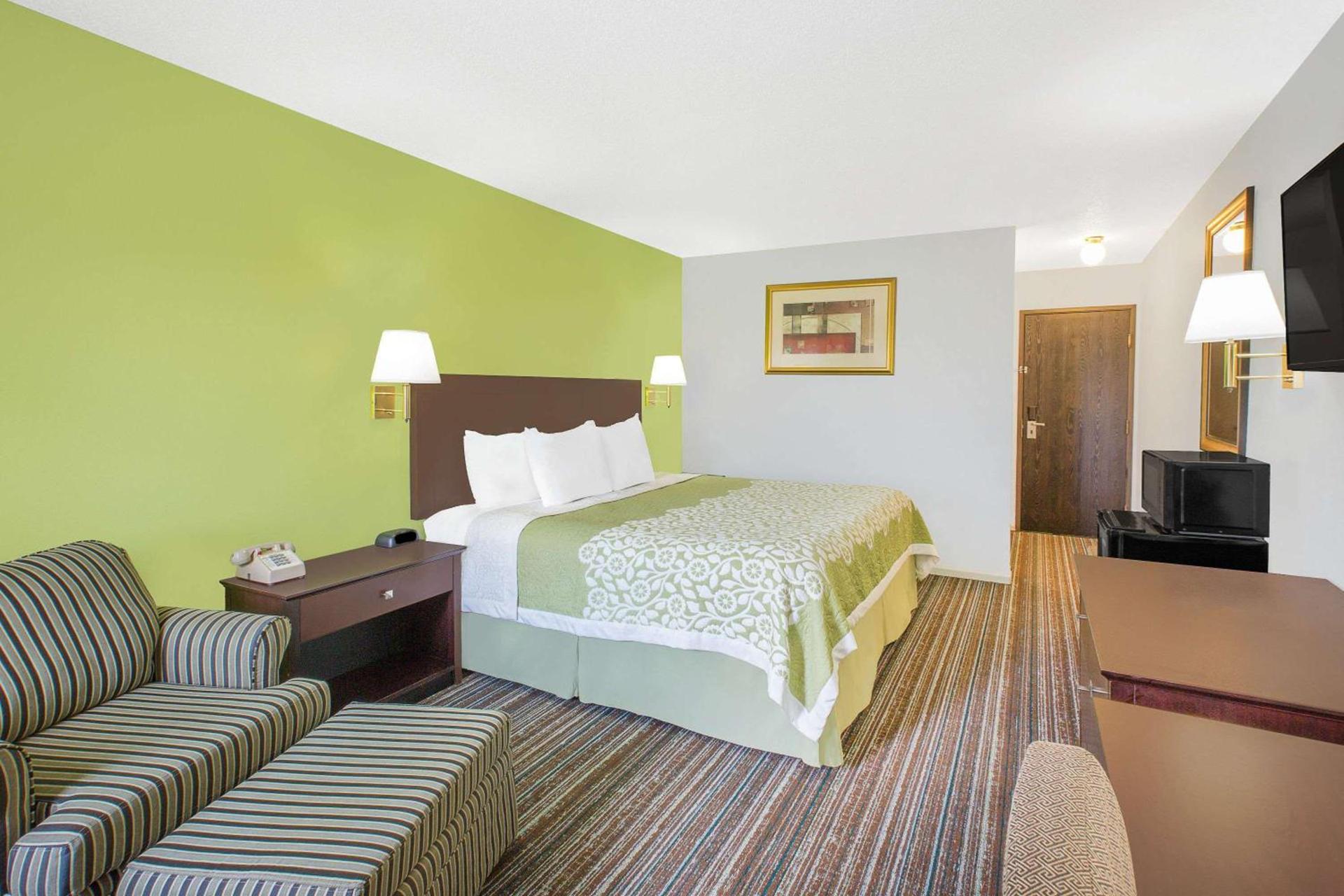 Days Inn by Wyndham York photo 17