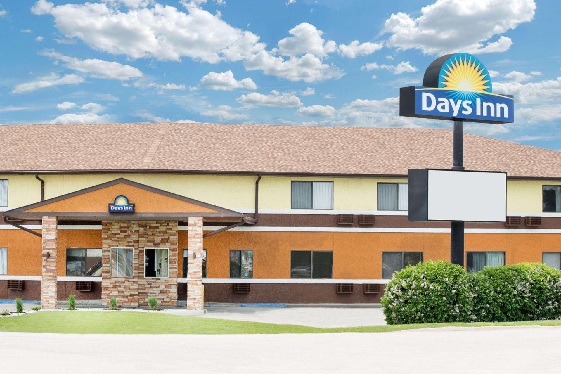 Days Inn by Wyndham York photo 2