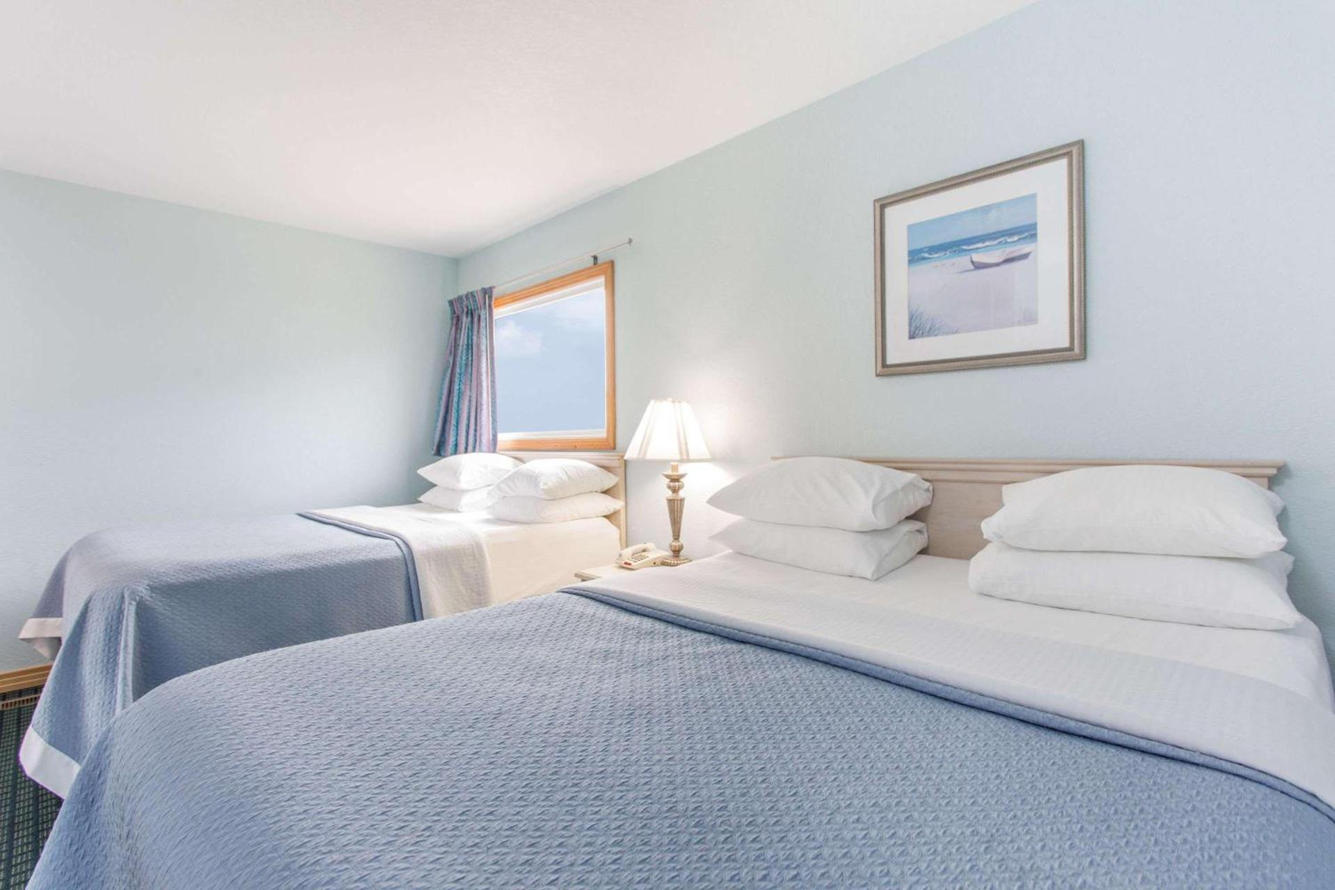 Mariner Inn And Suites photo 8