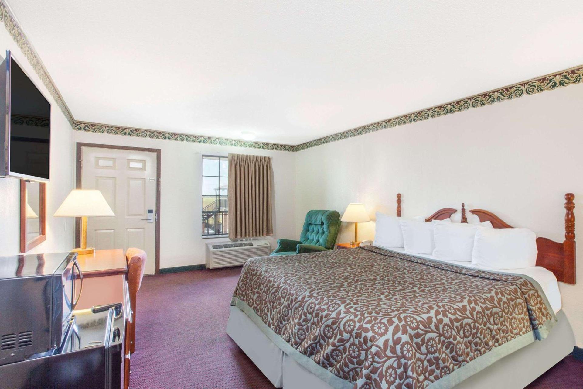 Days Inn by Wyndham Erick photo 6