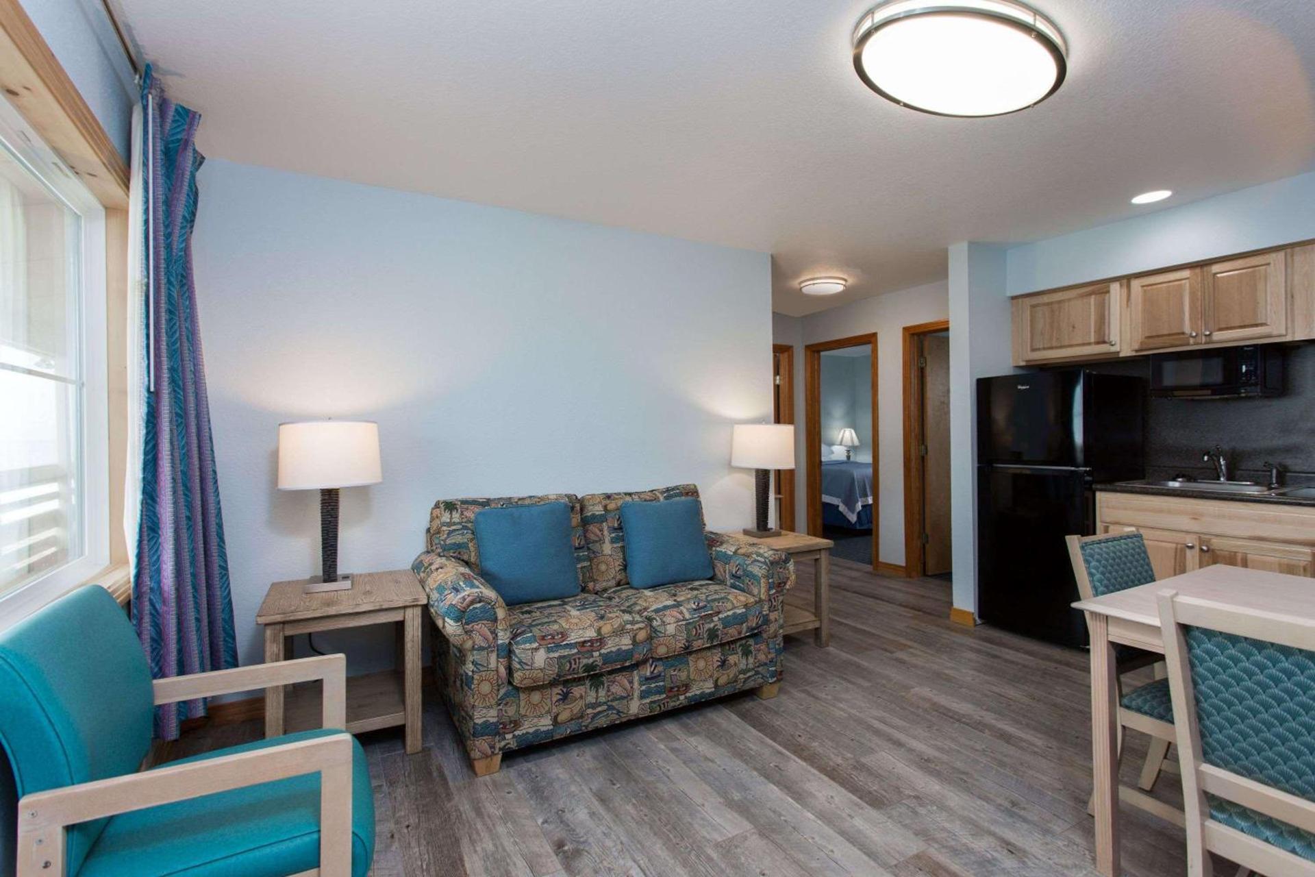 Mariner Inn And Suites photo 21