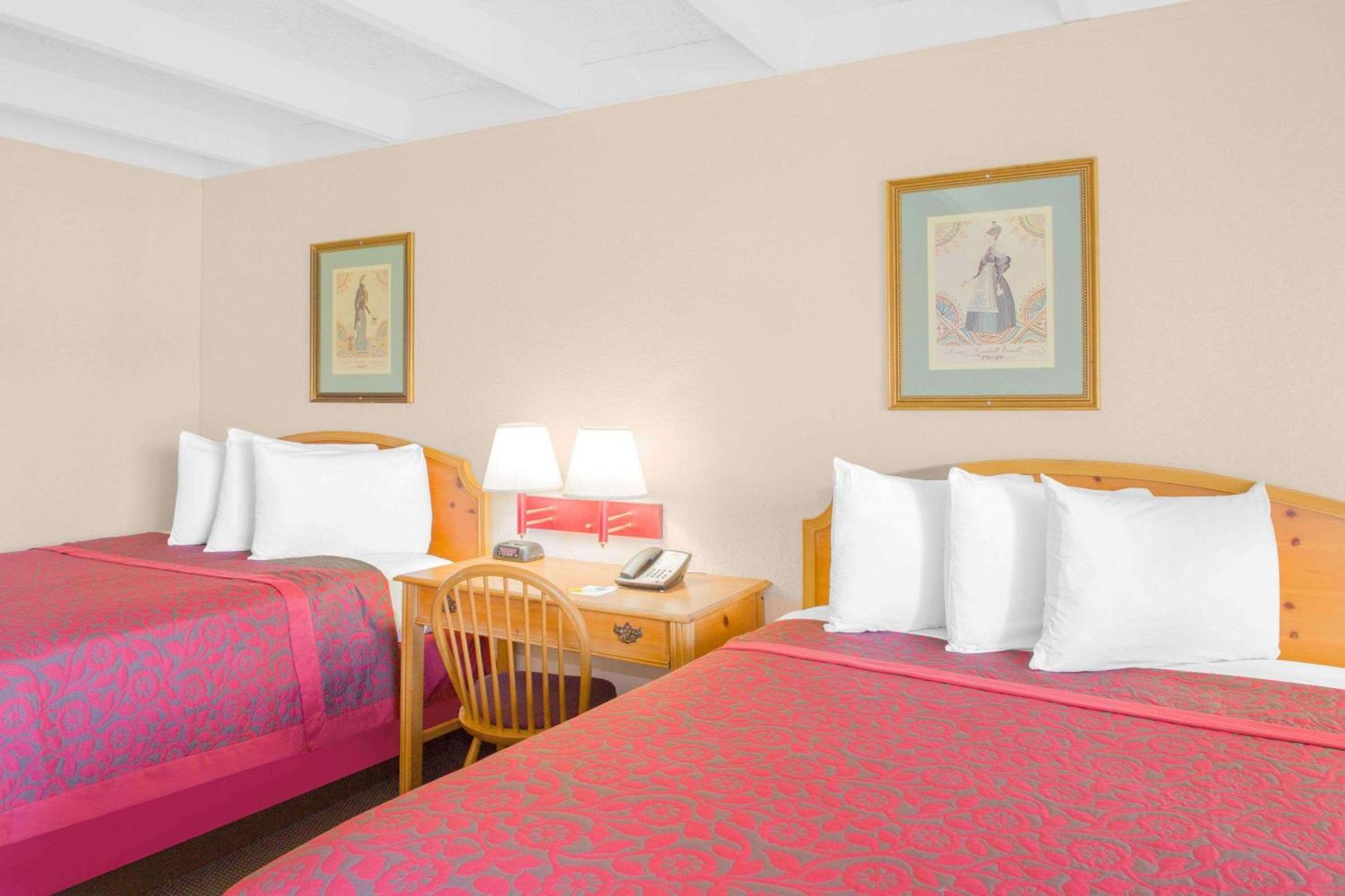 Days Inn by Wyndham Tallahassee University Center photo 8
