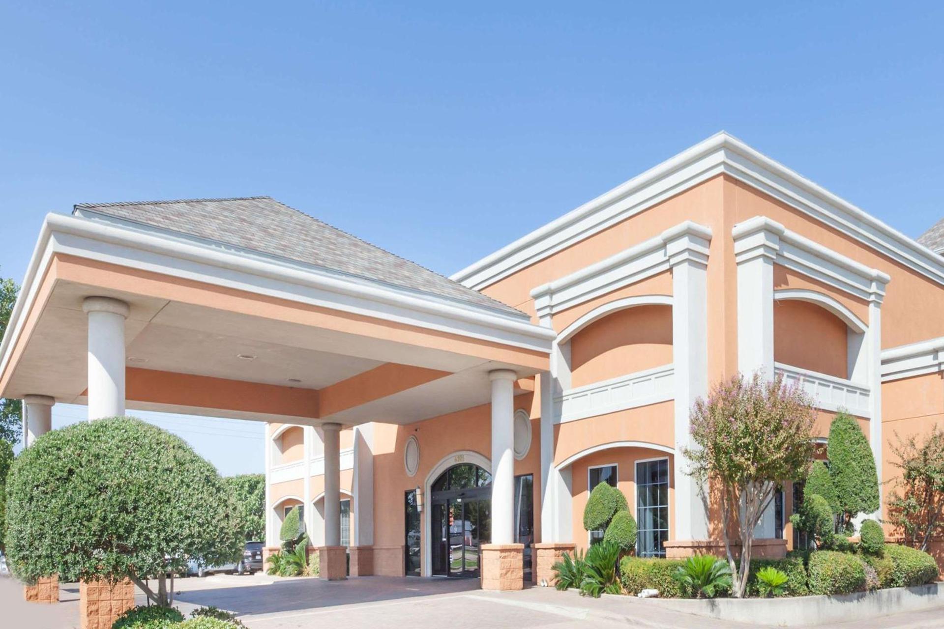 SureStay by Best Western Irving Grapevine DFW North photo 1