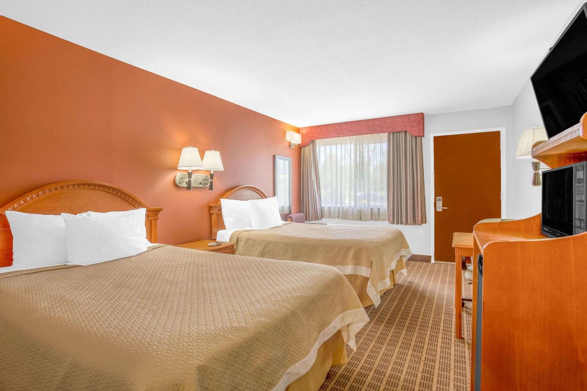 Days Inn by Wyndham Elko photo 3