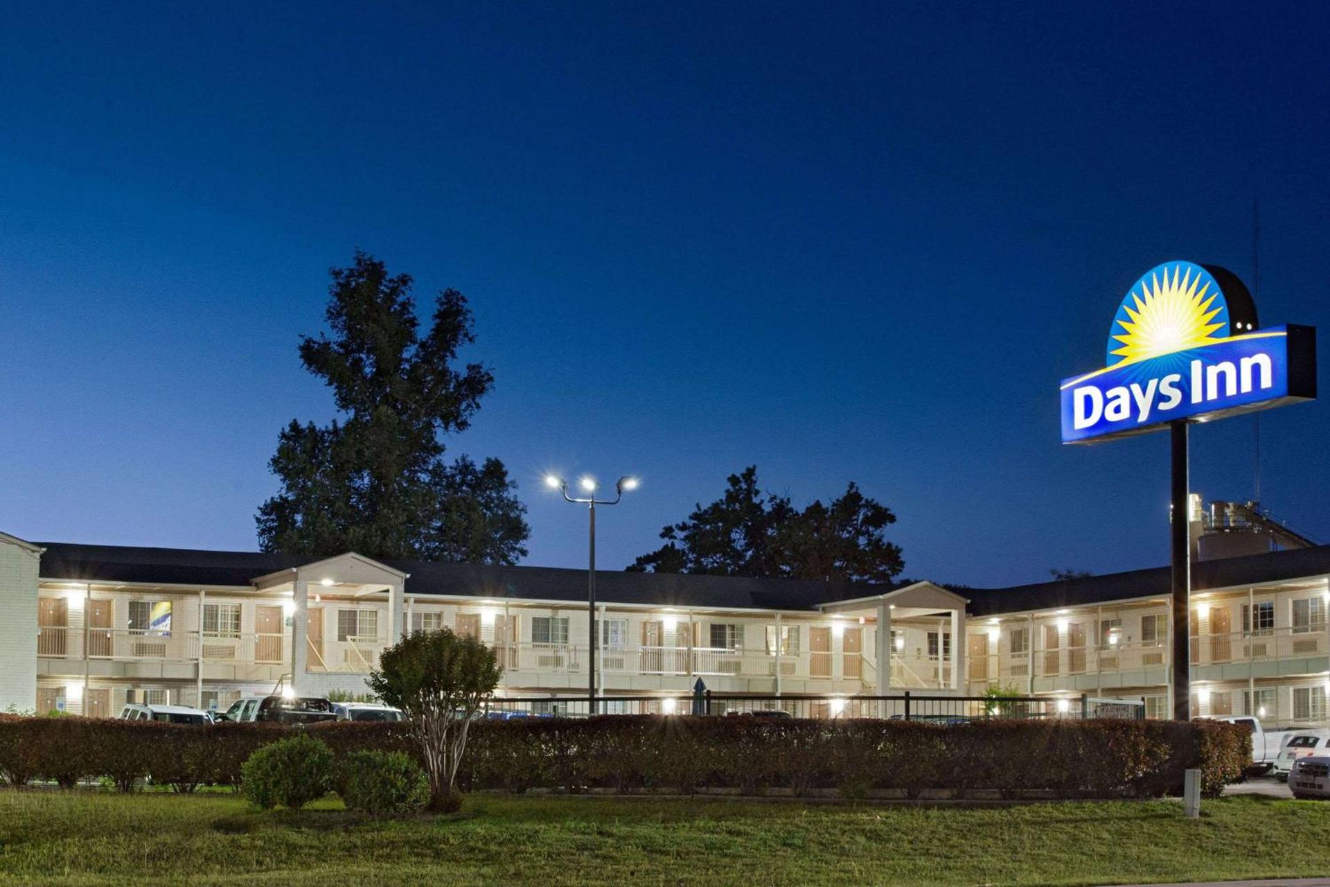 Days Inn by Wyndham Kerrville — hotel in Kerrville