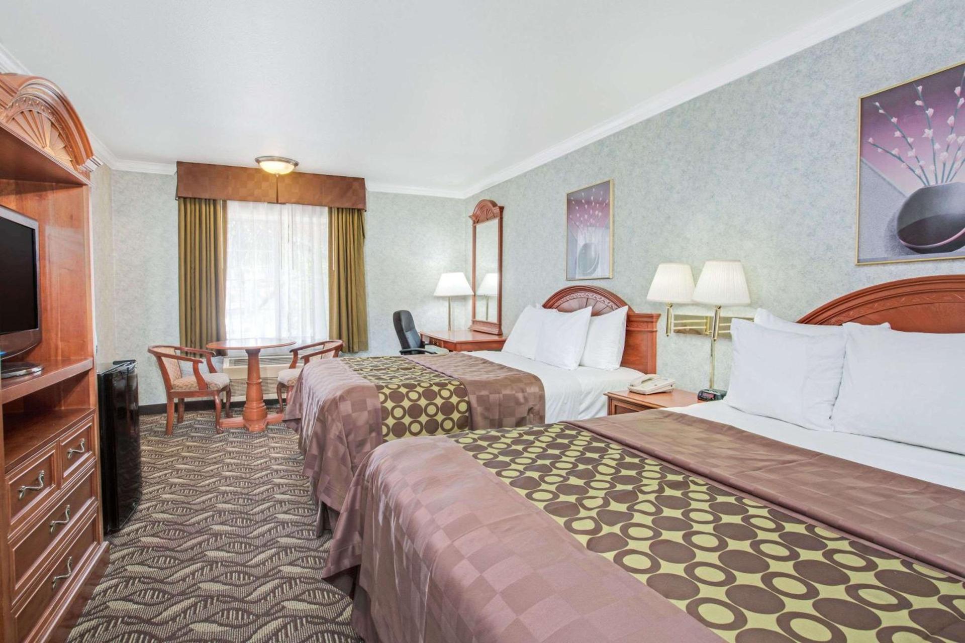 Days Inn by Wyndham Los Angeles LAX South Bay Beach City LA photo 6