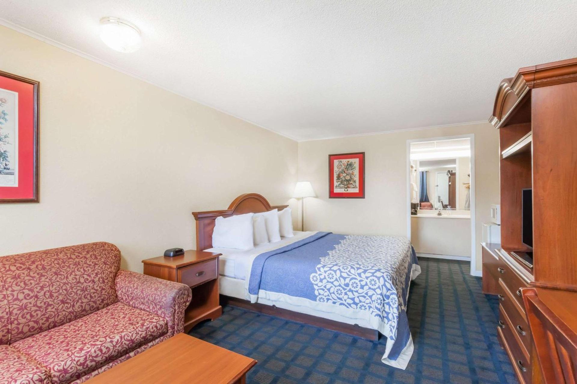Days Inn by Wyndham Dover Downtown photo 14