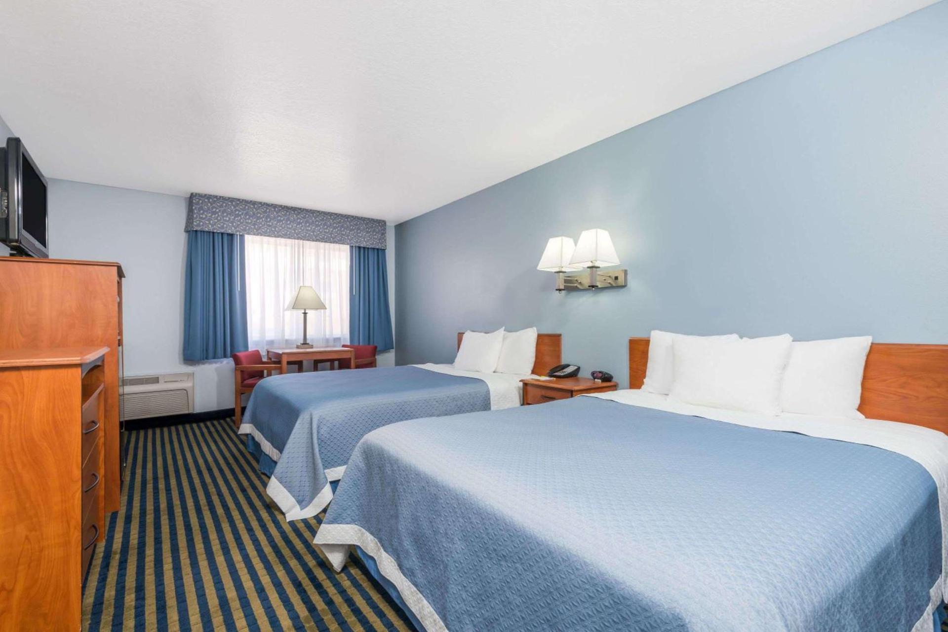 Days Inn by Wyndham Las Vegas photo 9