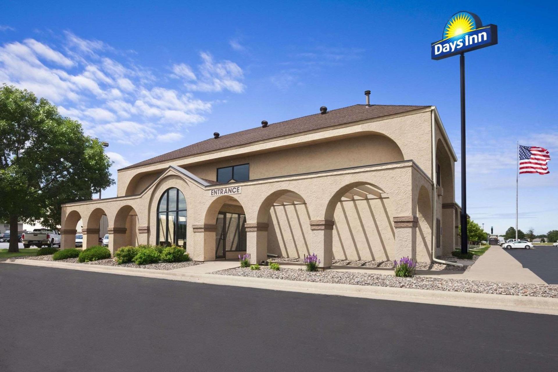 Days Inn by Wyndham Austin — hotel in Austin