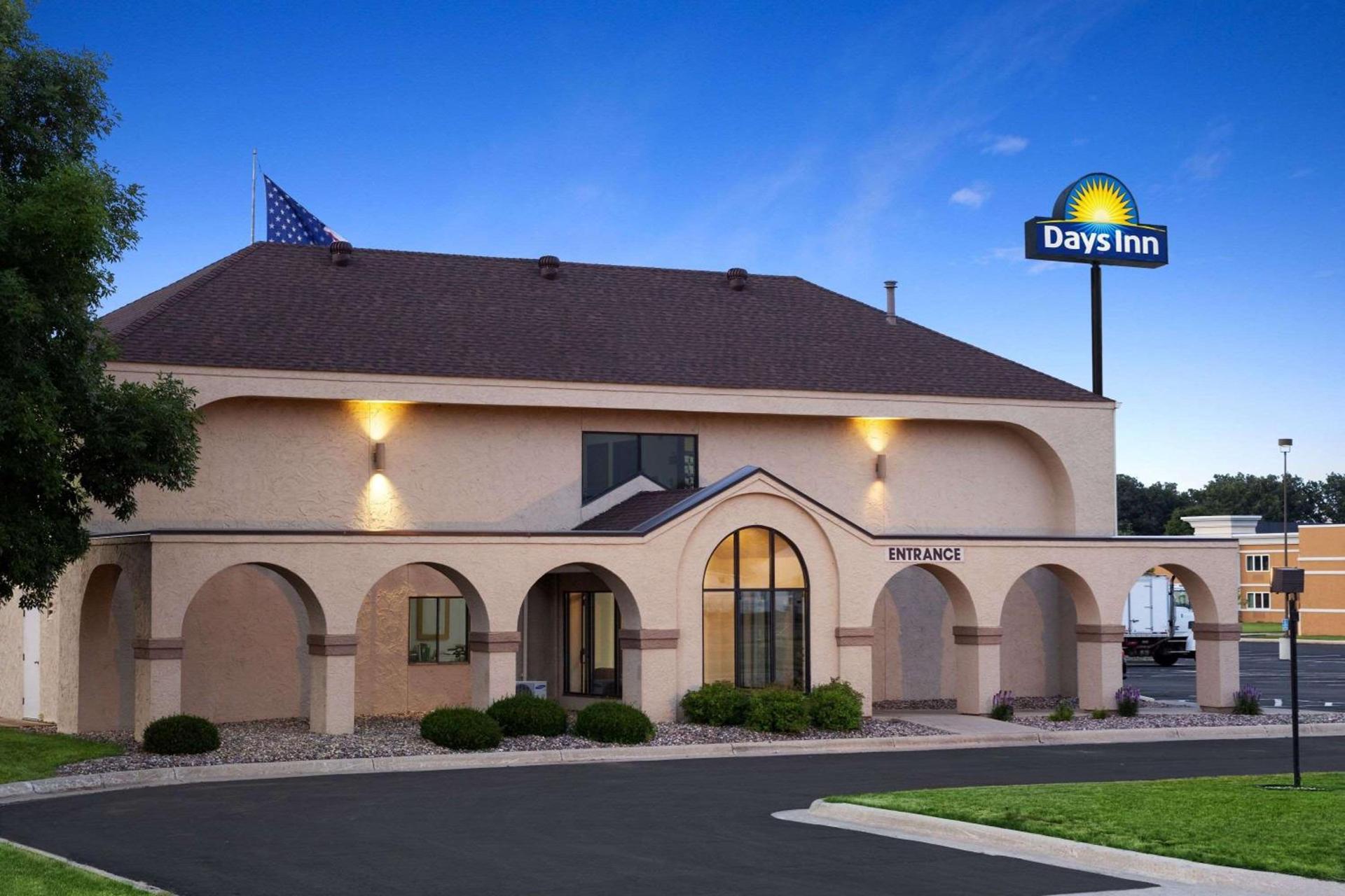 Days Inn by Wyndham Austin photo 32