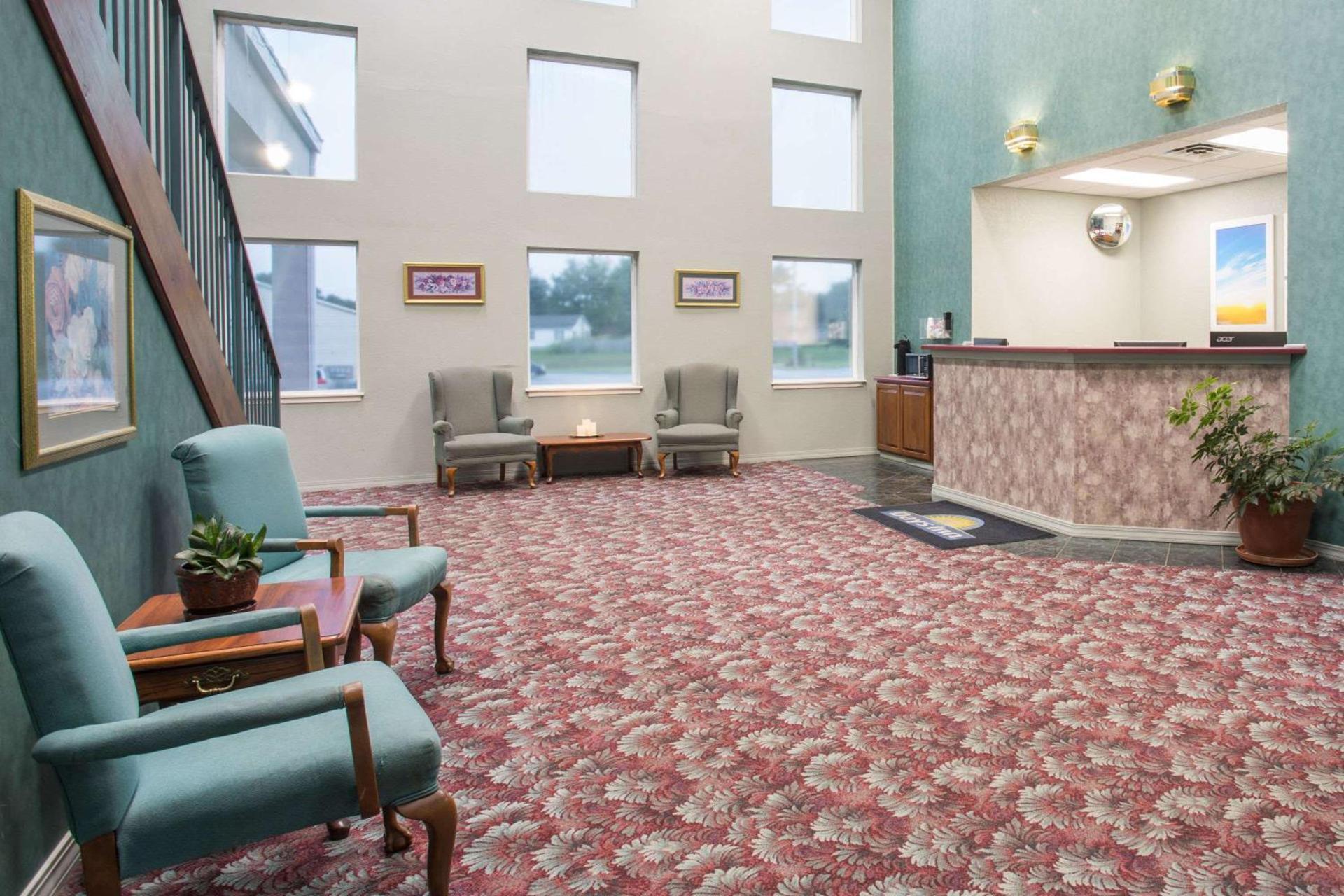 Days Inn by Wyndham Harrison photo 2