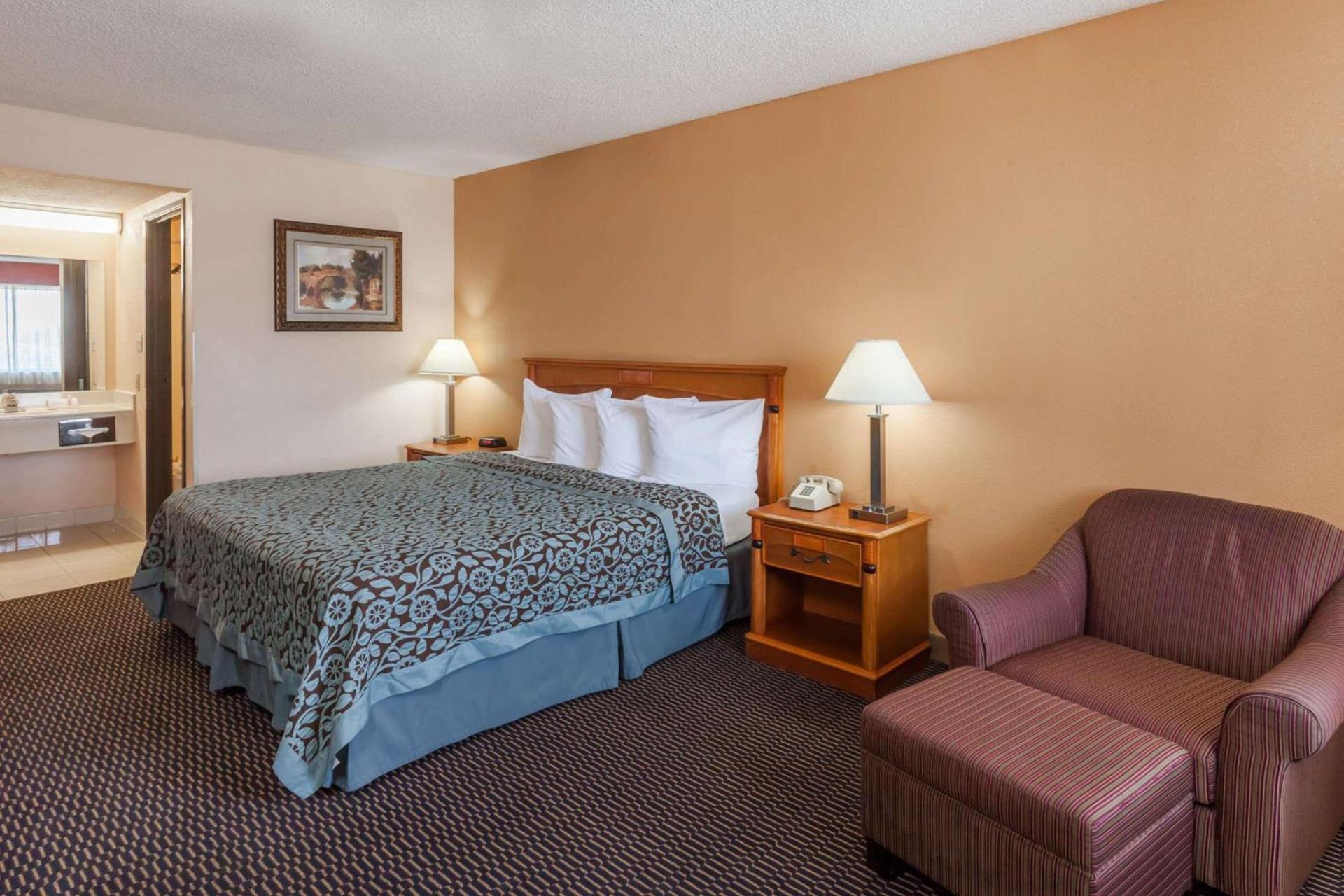 Days Inn by Wyndham Yuma photo 10