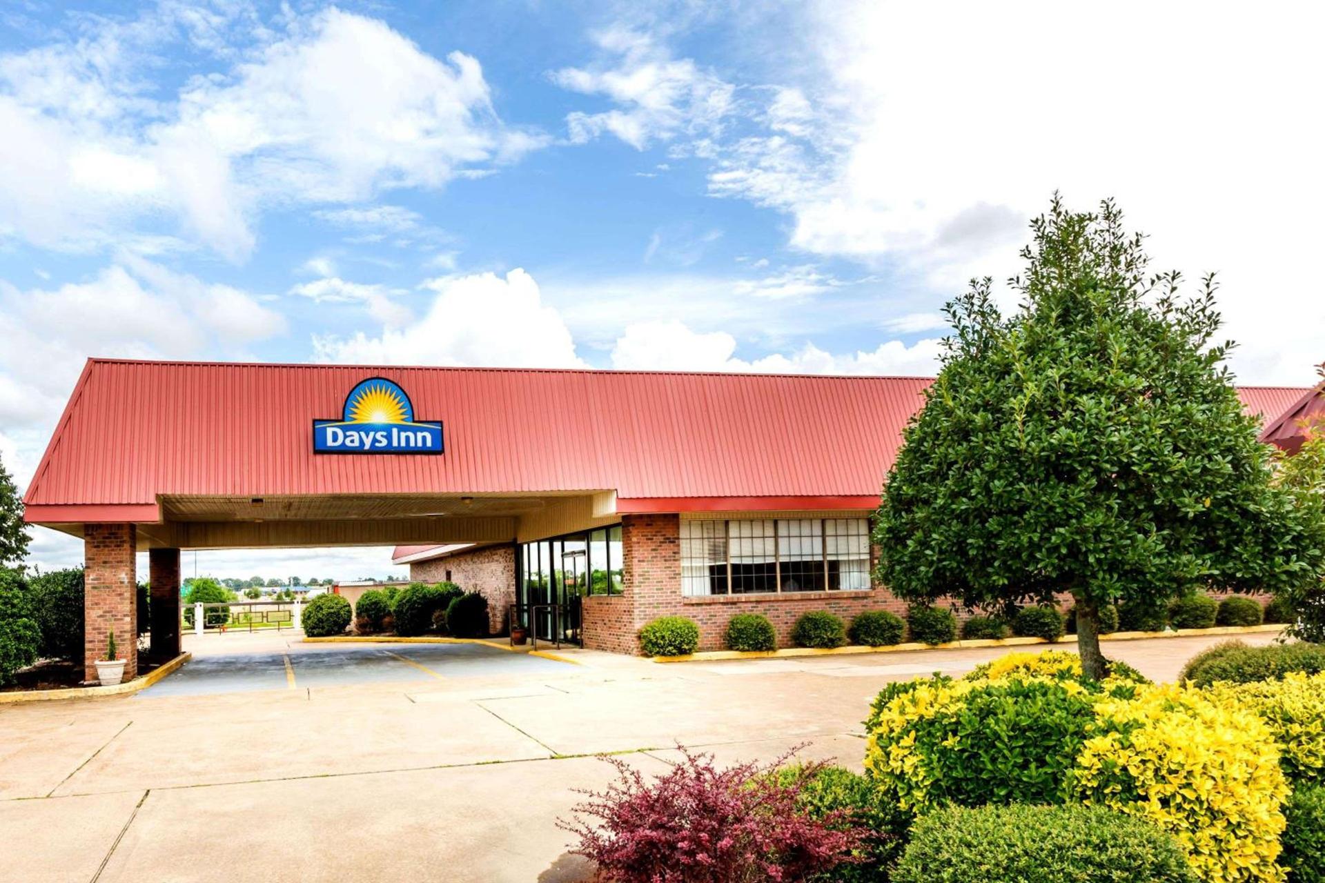 Days Inn by Wyndham Batesville — hotel in Batesville