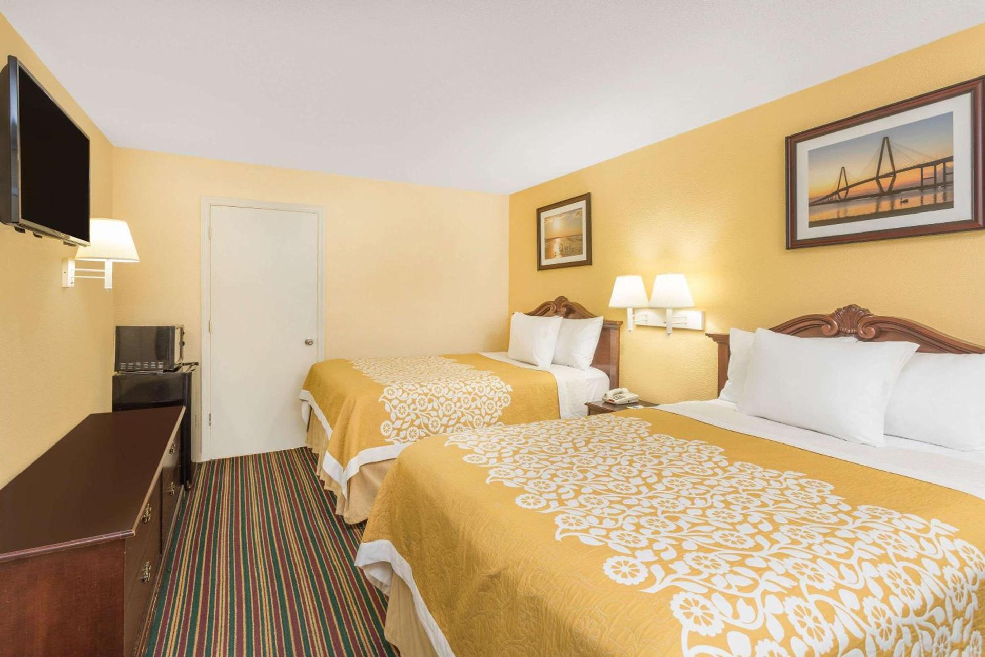 Days Inn by Wyndham Mt Pleasant-Charleston-Patriots Point photo 33