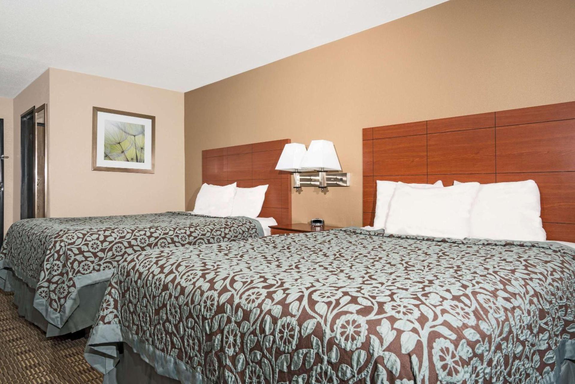 Days Inn by Wyndham Mankato photo 7