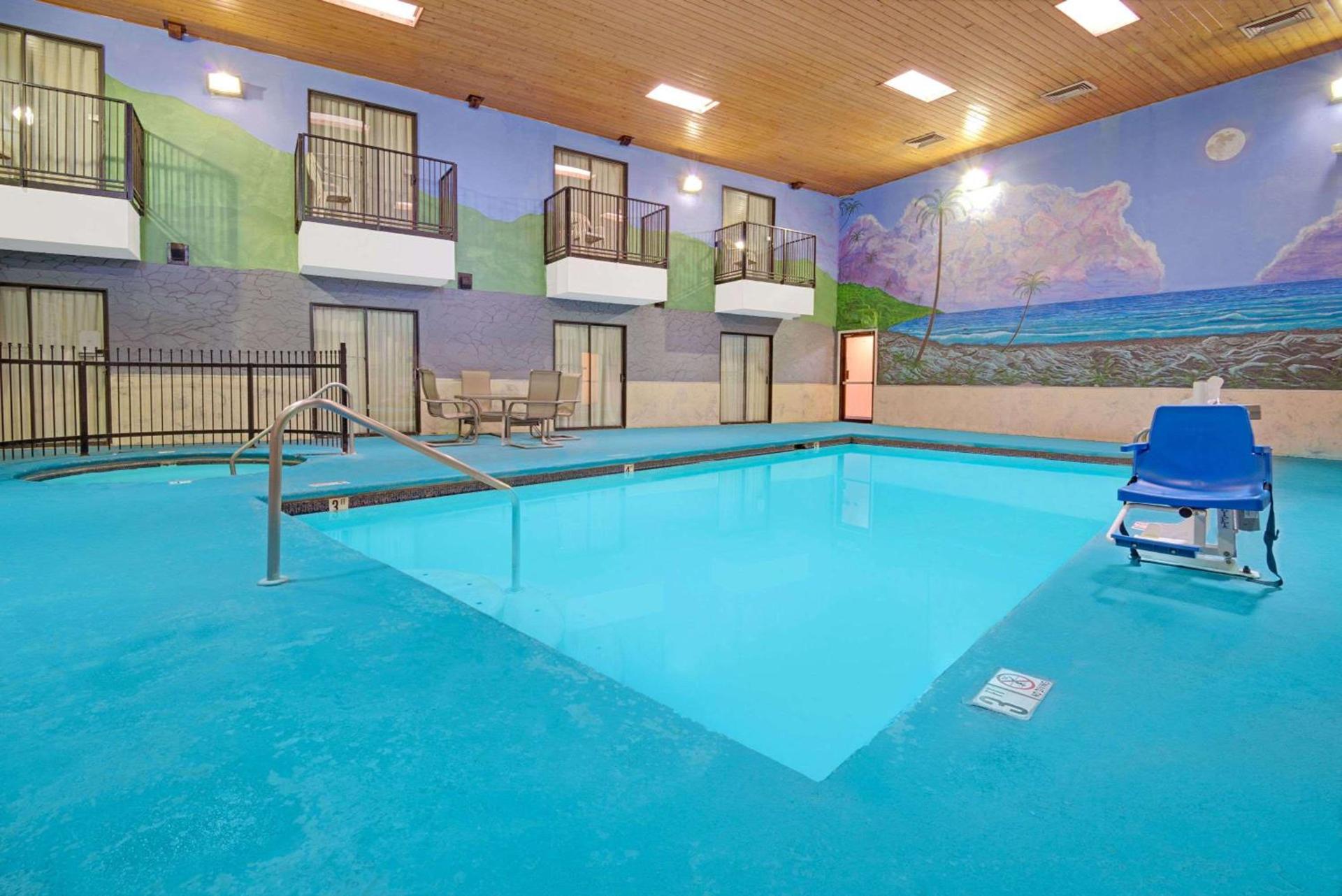 Days Inn by Wyndham East Albuquerque 'Newly Renovated' photo 3