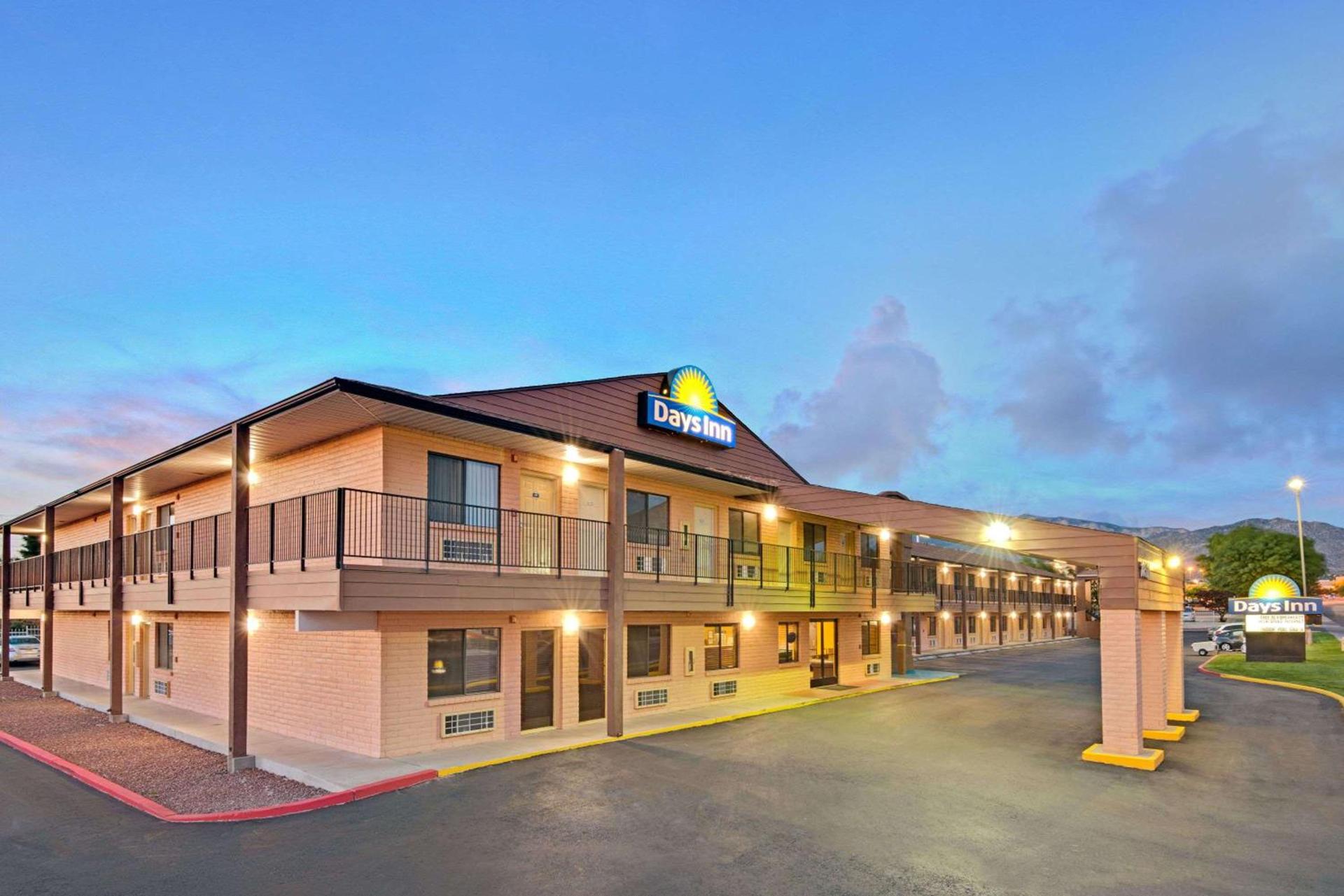 Days Inn by Wyndham East Albuquerque 'Newly Renovated' photo 1