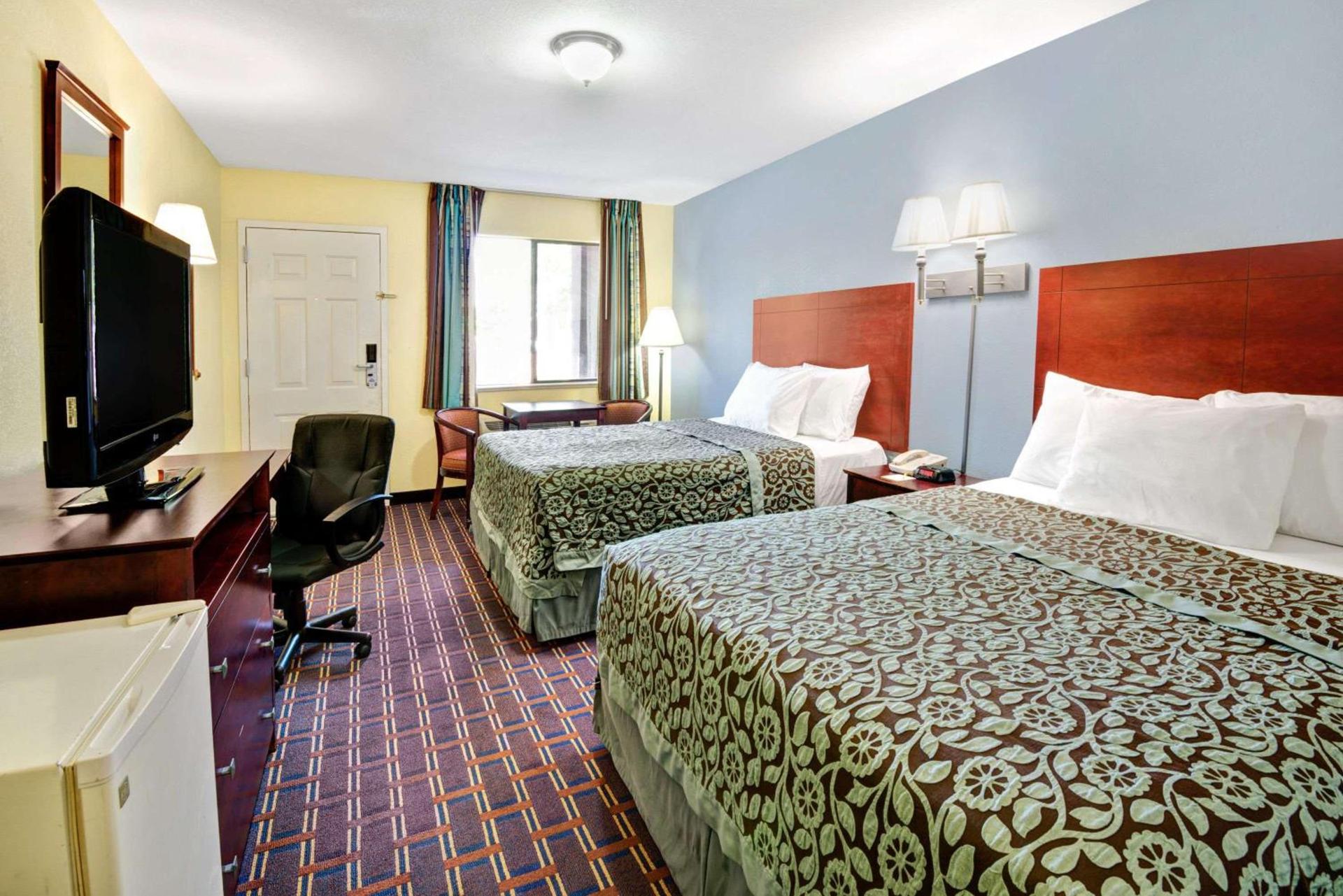 Days Inn & Suites by Wyndham Albuquerque West photo 6