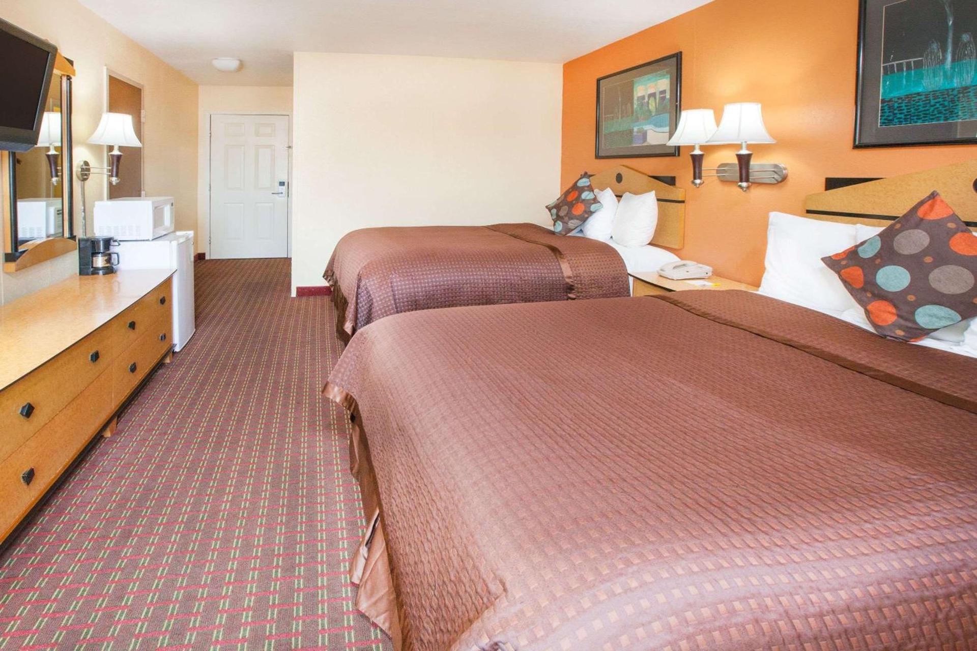 Days Inn by Wyndham Alma ARKANSAS photo 9